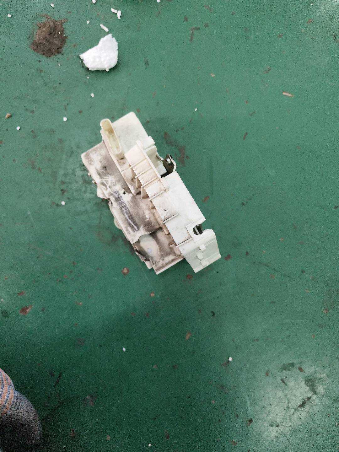 A1697204435 Front Door Lock Mechanism, Right