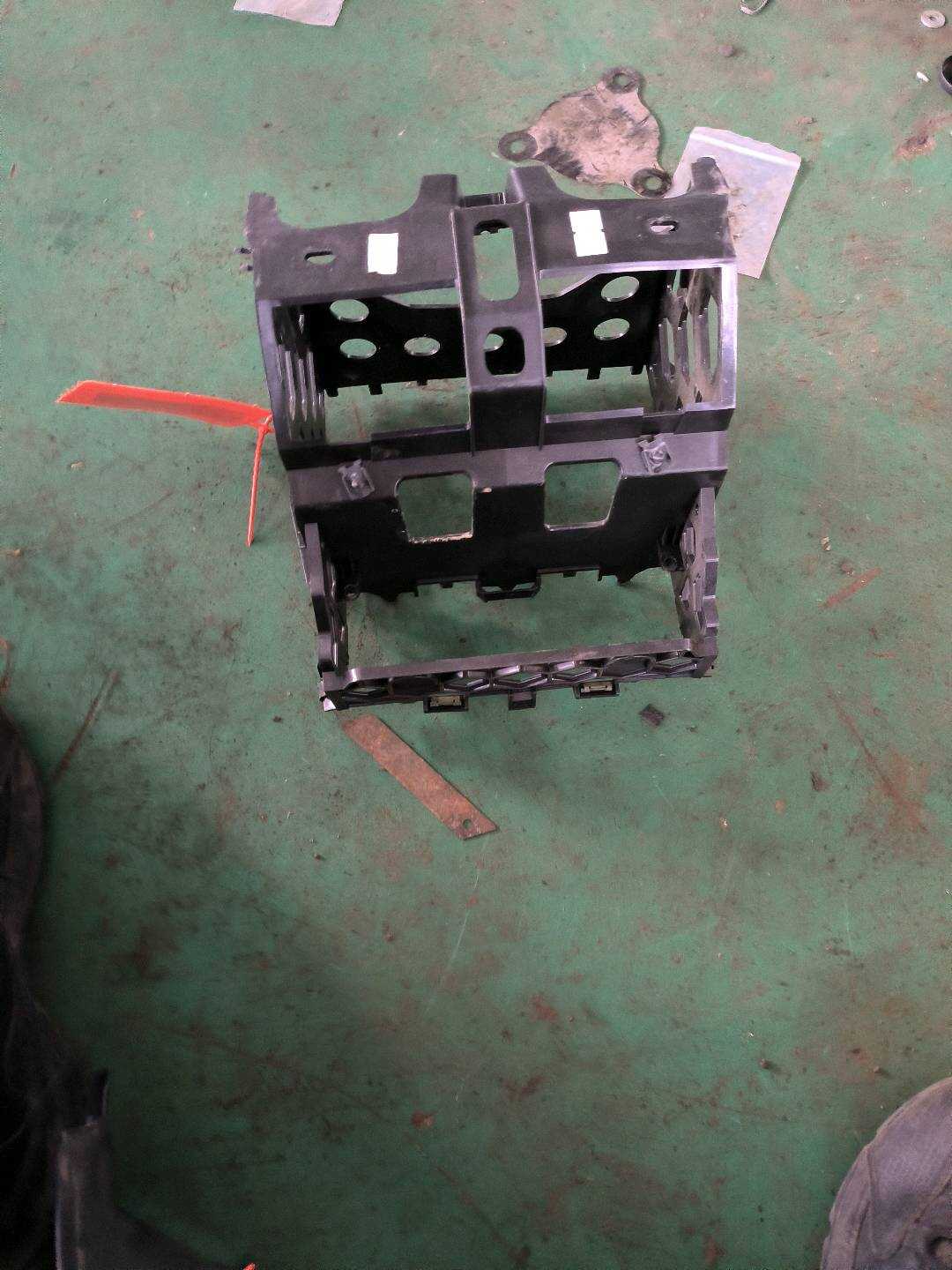 L31G858005A 支座