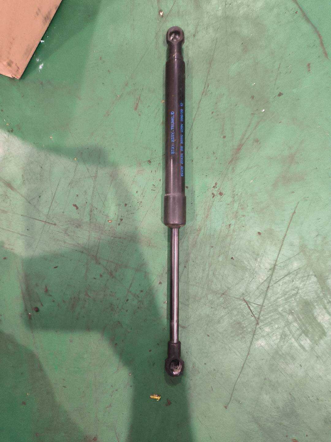 844304GA2A 行李箱盖撑杆(右)