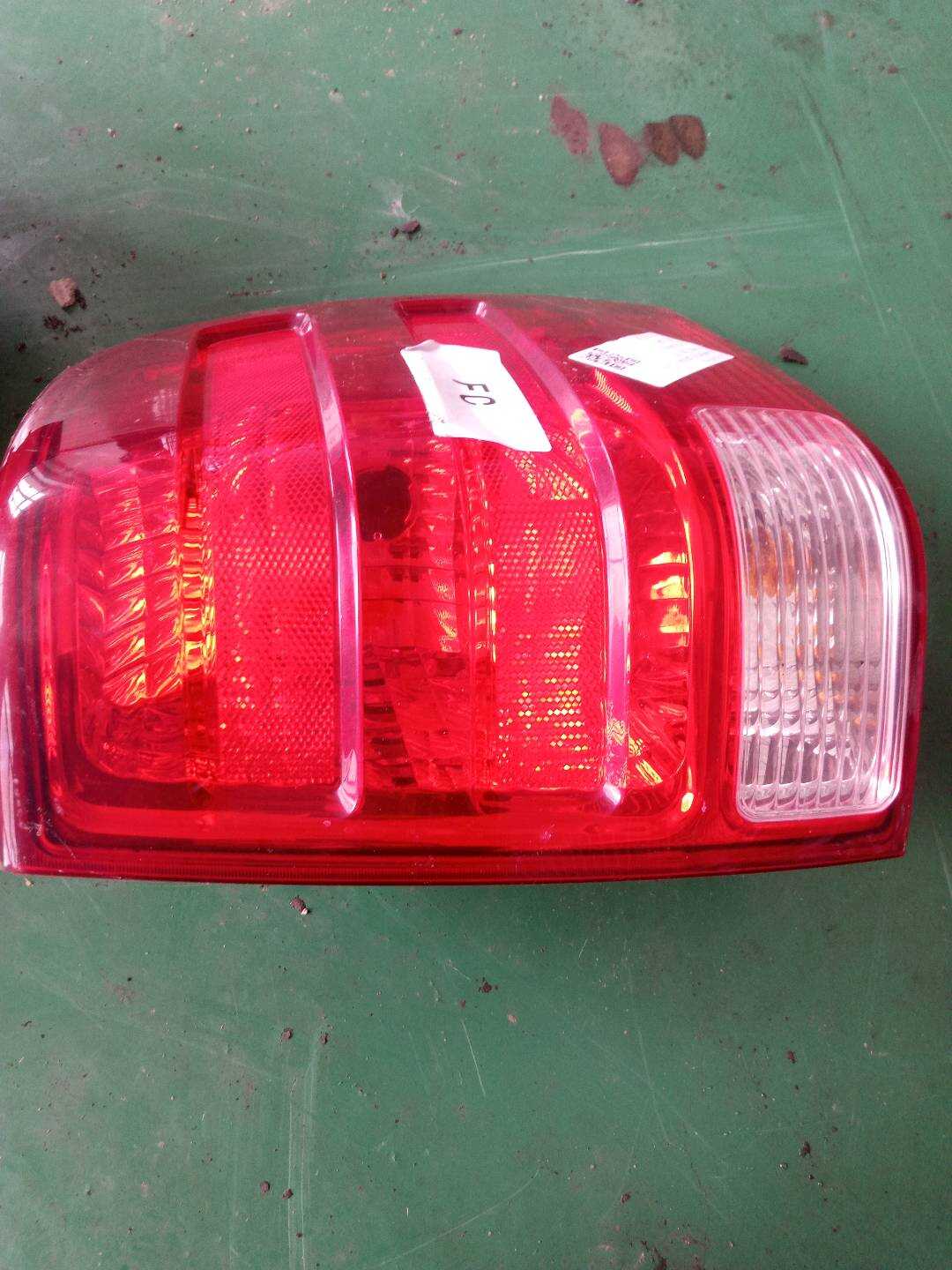 3L7Z13404AA 外尾灯总成（右）