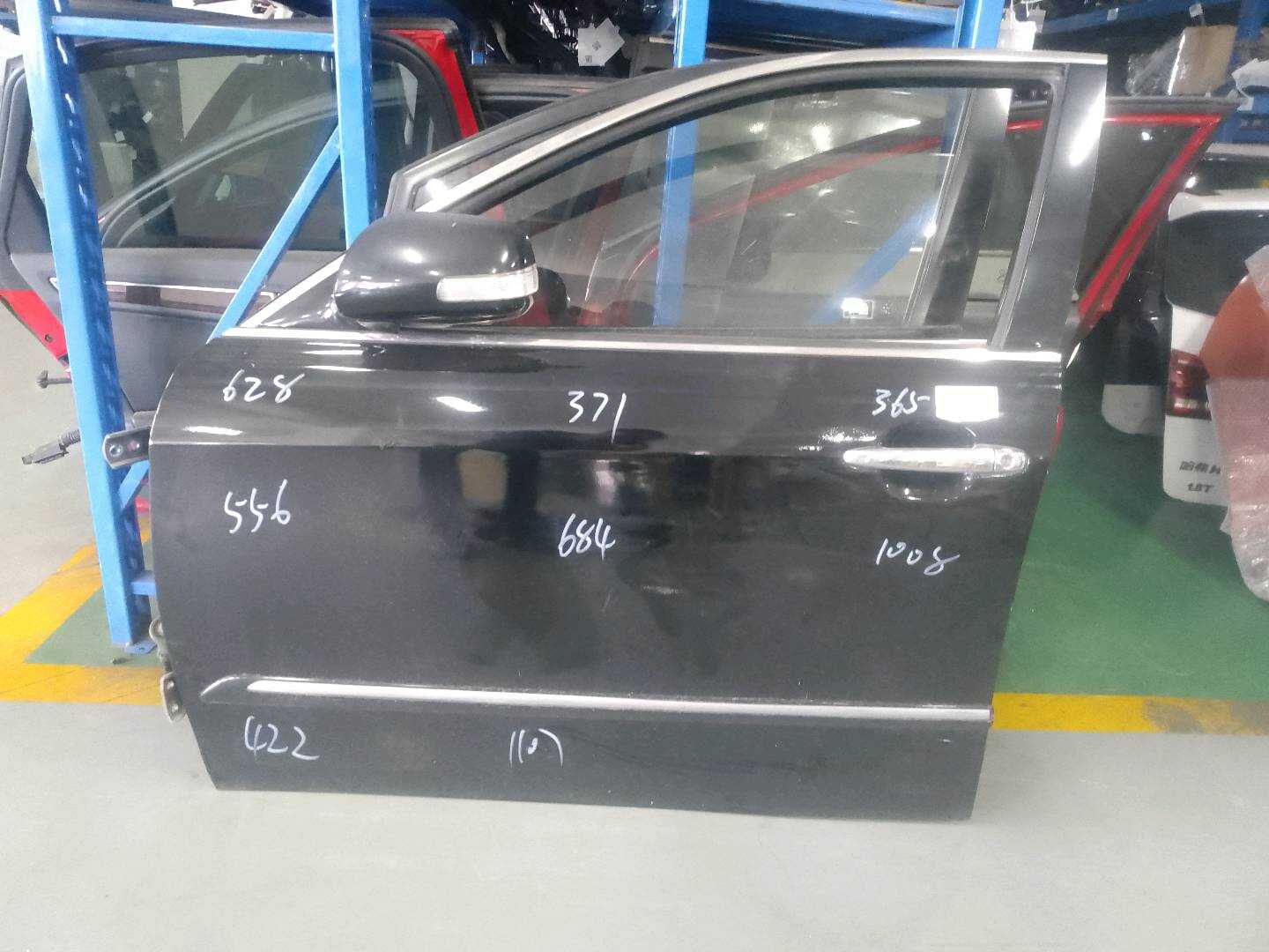 6700206140 Front Door Shell, Left