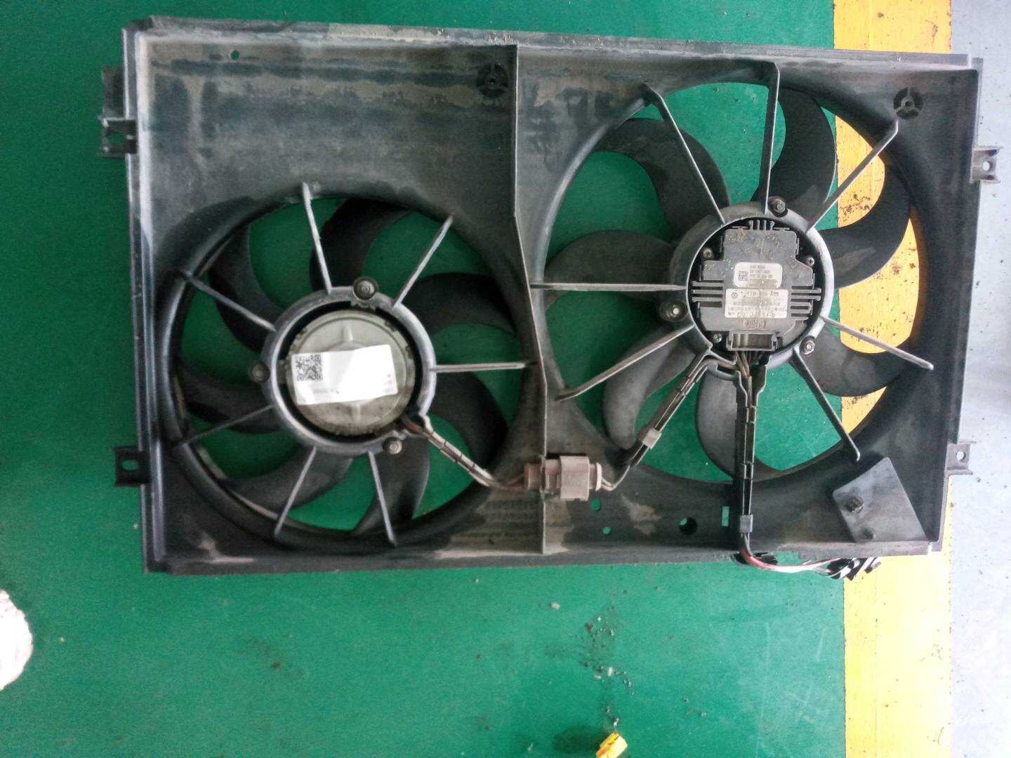 1TD959455A 电子风扇