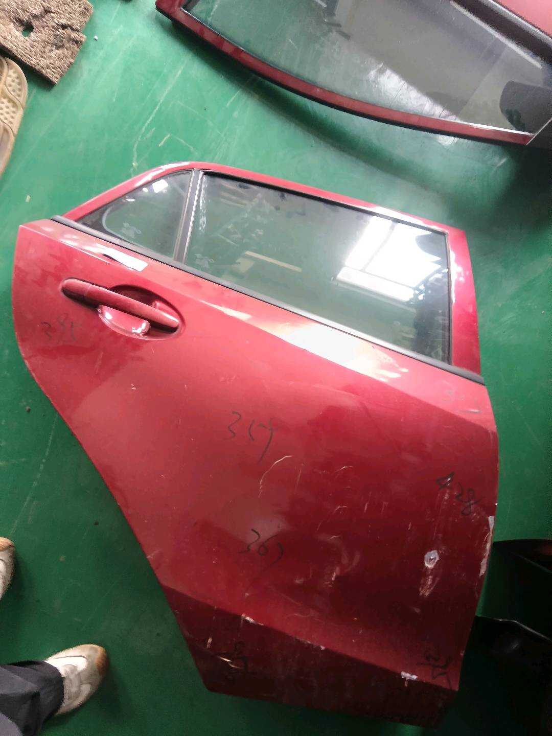 MA1072010M1 后门壳(右)