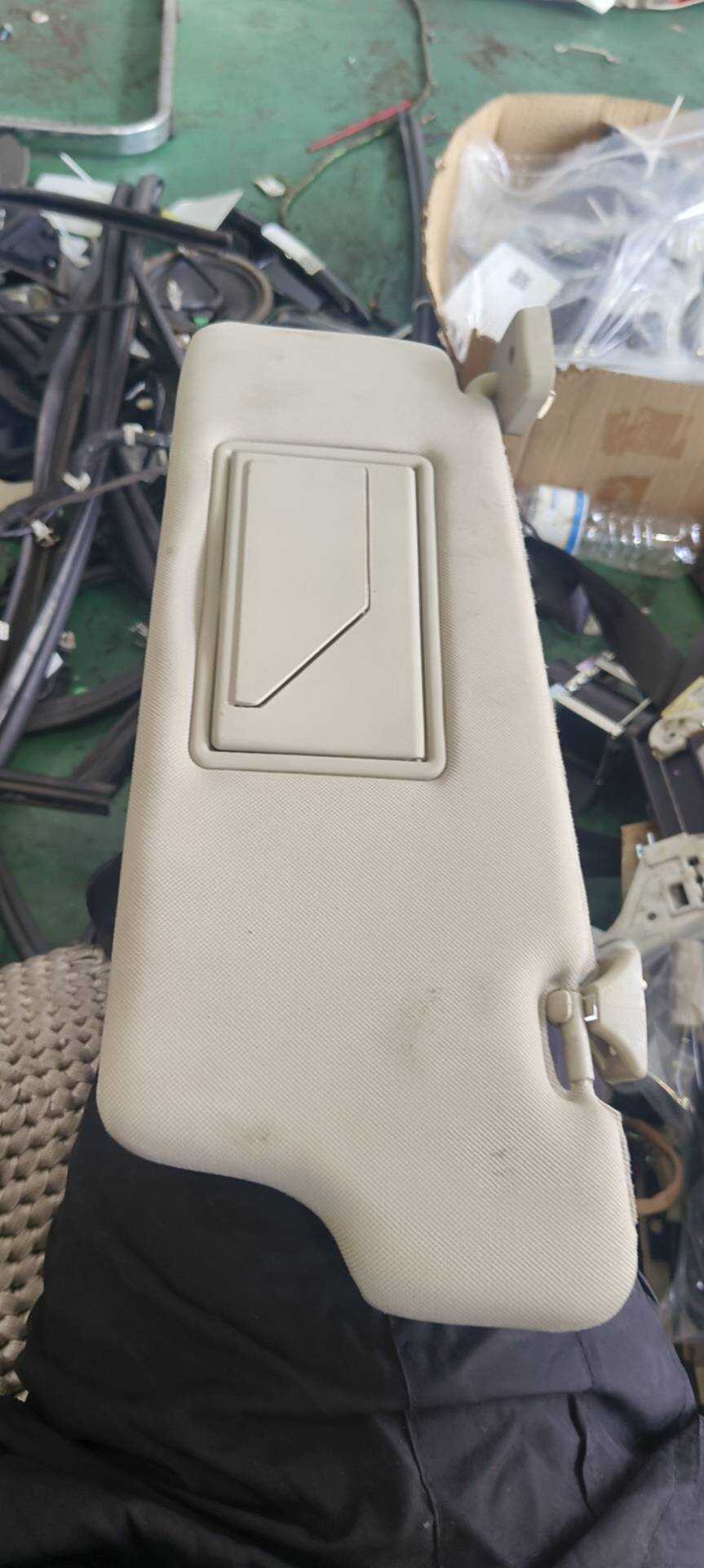 26200879 Sun Visor, Left