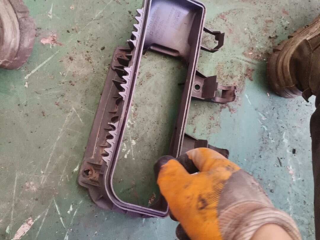 A2118300044 Blower Motor Housing Air Inlet