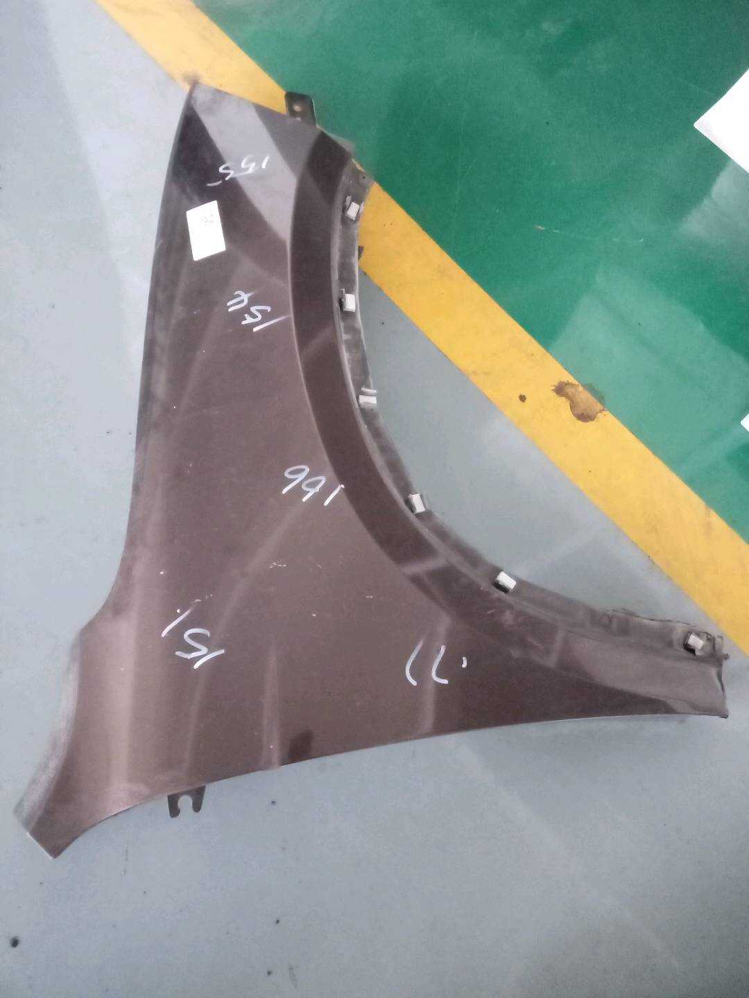 4510114Y 前叶子板(右)