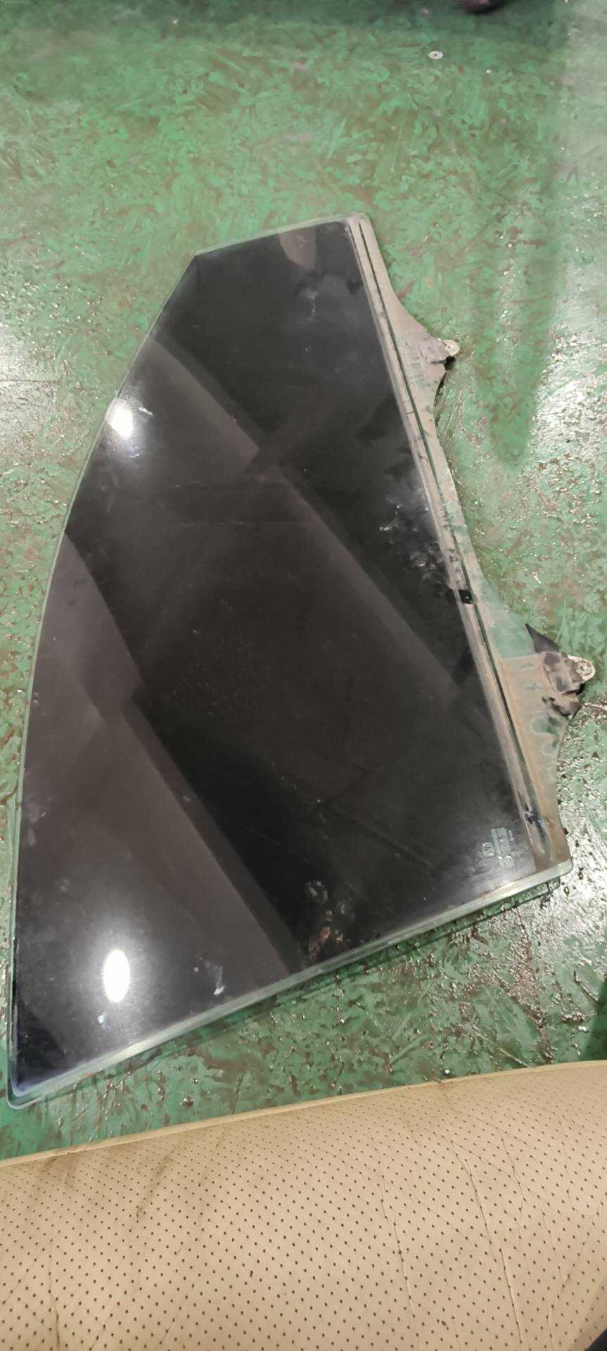 73300T0TH00 右前门玻璃