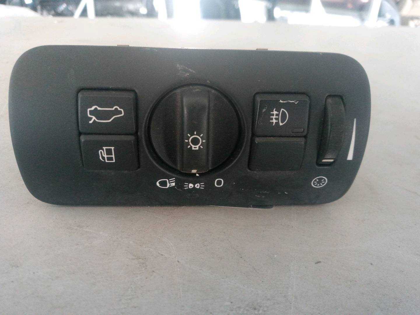 31443849 Headlight Adjustment Switch