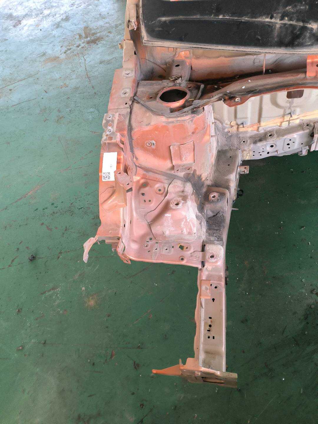 5027139500C15 右前纵梁与轮罩总成