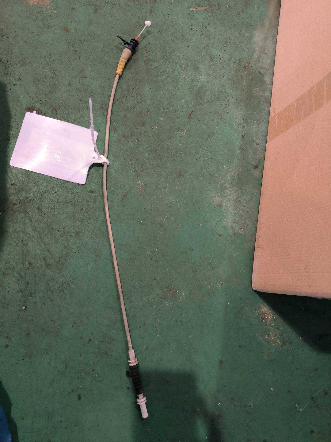 51227333108 后门外拉手拉线（右）