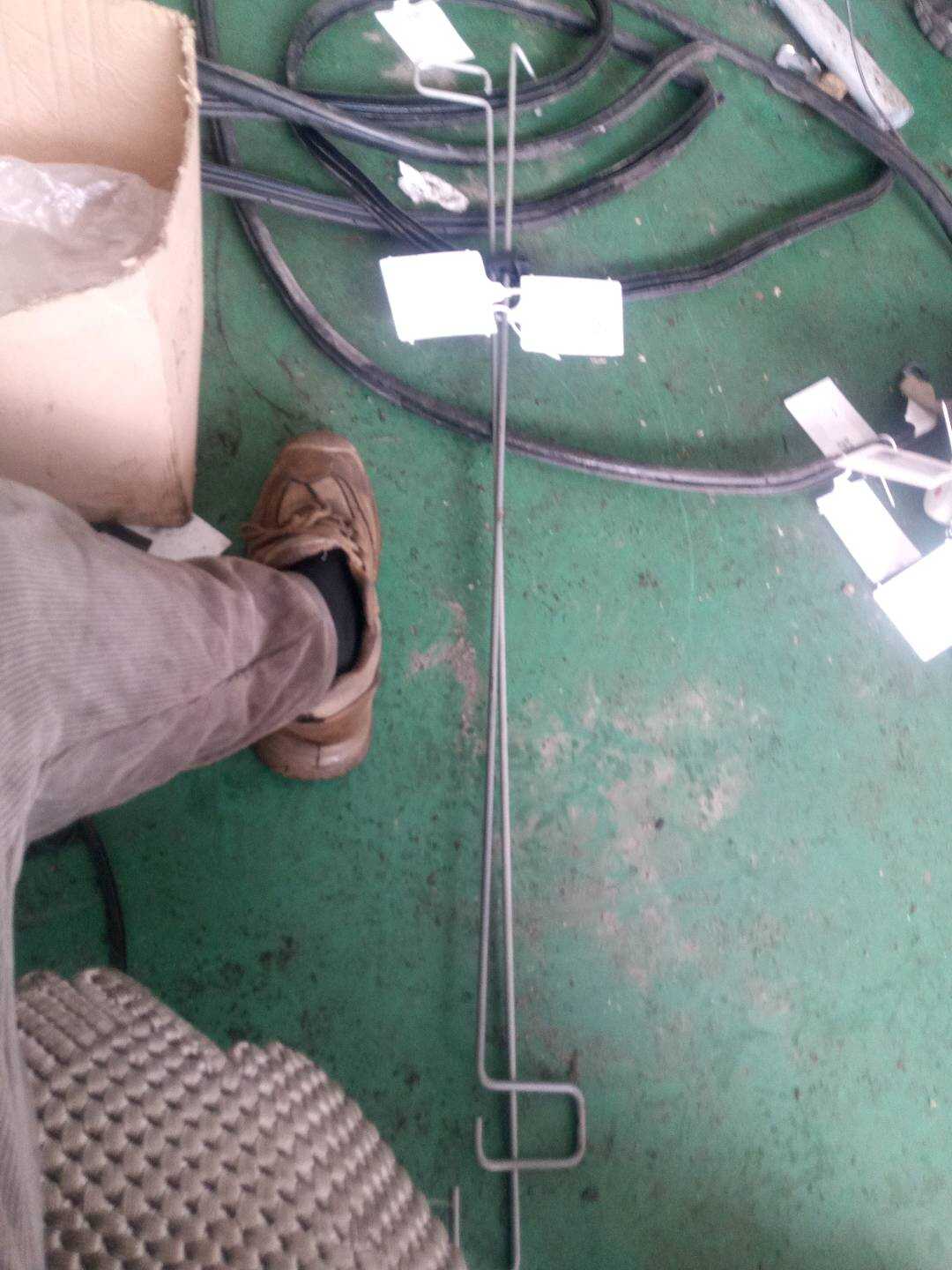 9020139 Trunk Lid Torsion Bar, Left