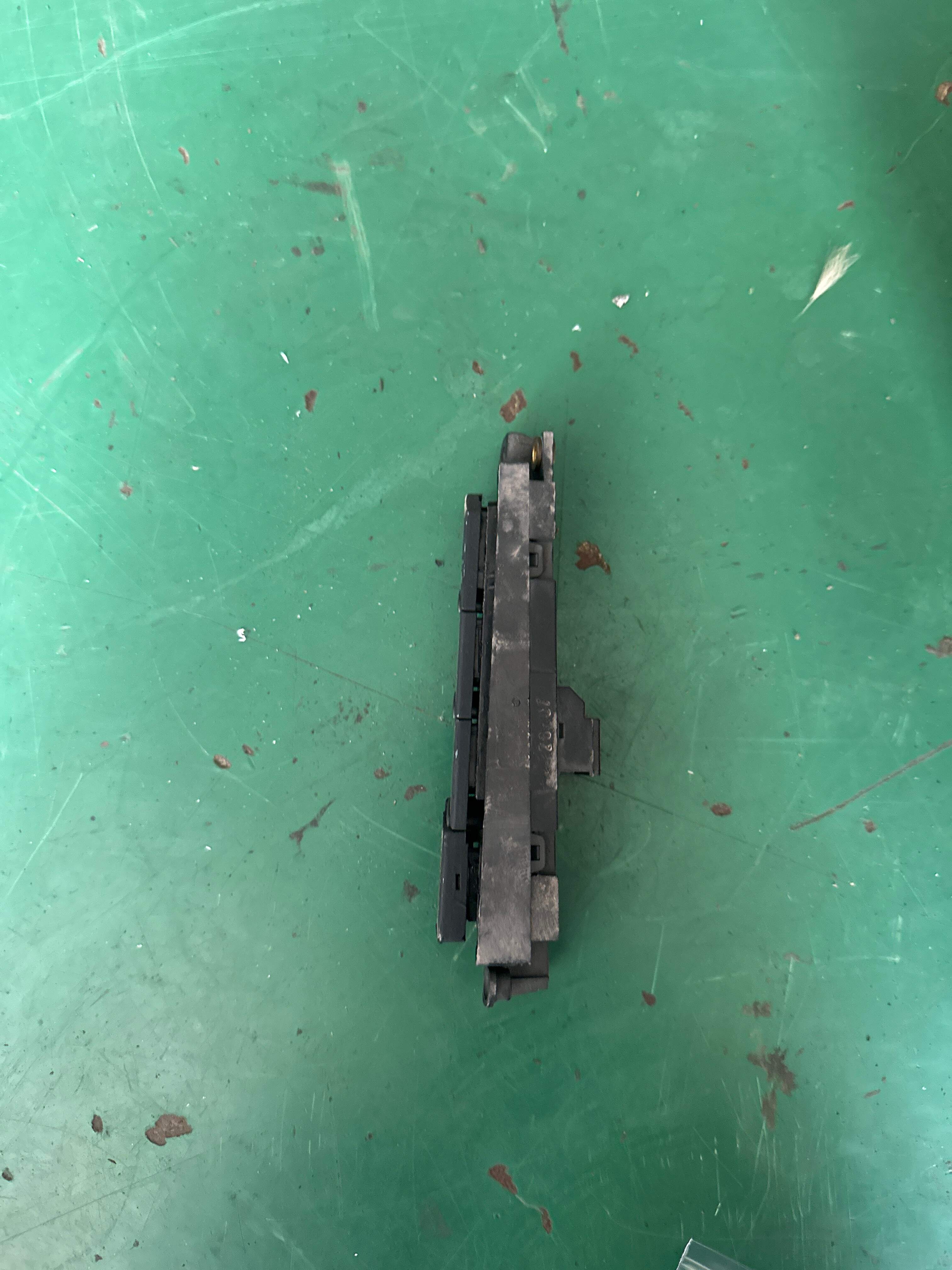 4F1959769A5PR 前座椅记忆开关(左)