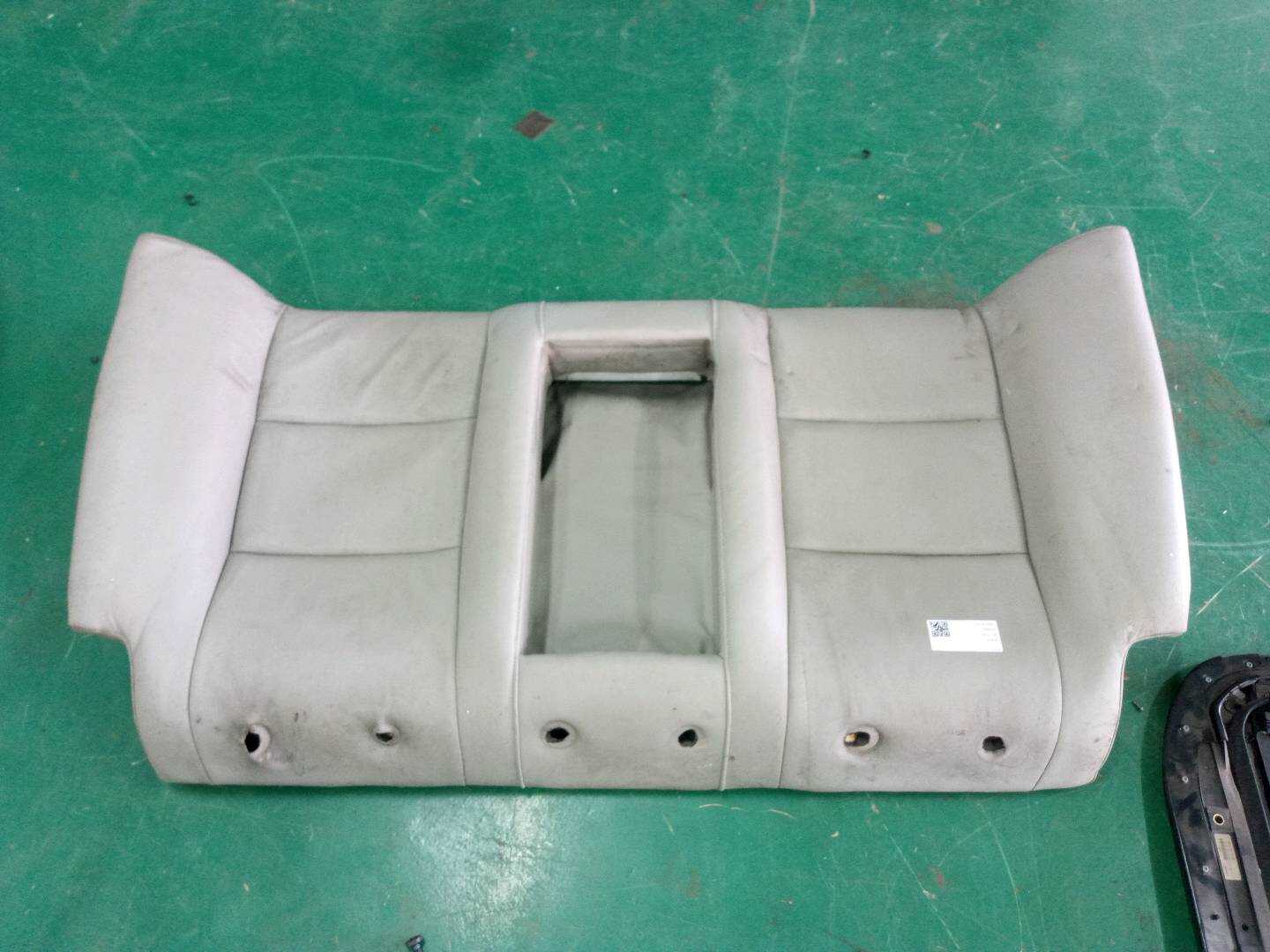 8E5885775G 后座椅靠背软垫