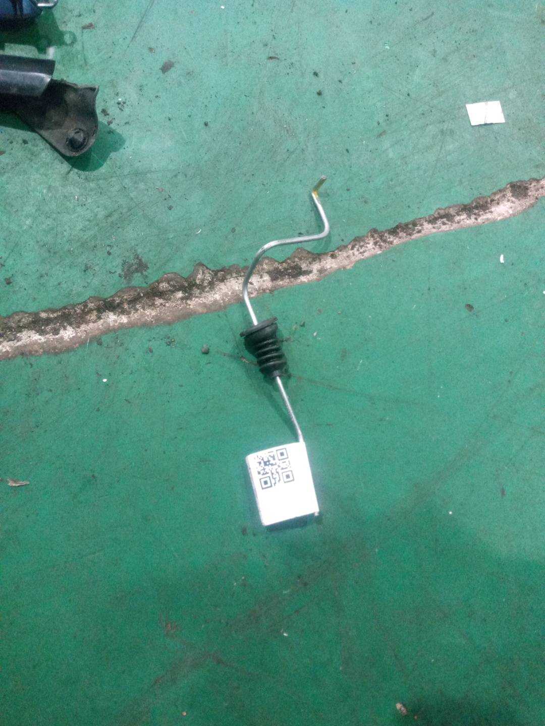 A1567330239 后门锁止杆（右）