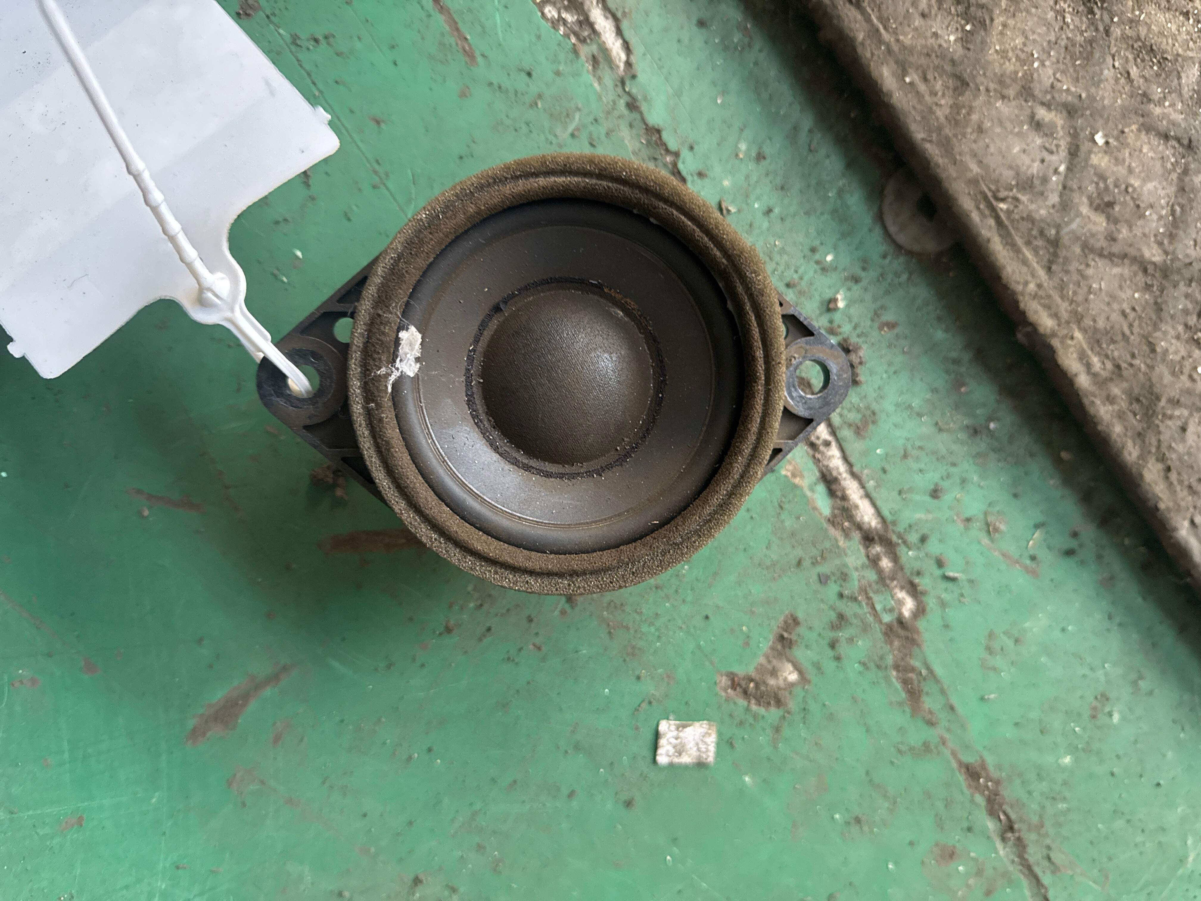 8616076030 仪表台扬声器(右)
