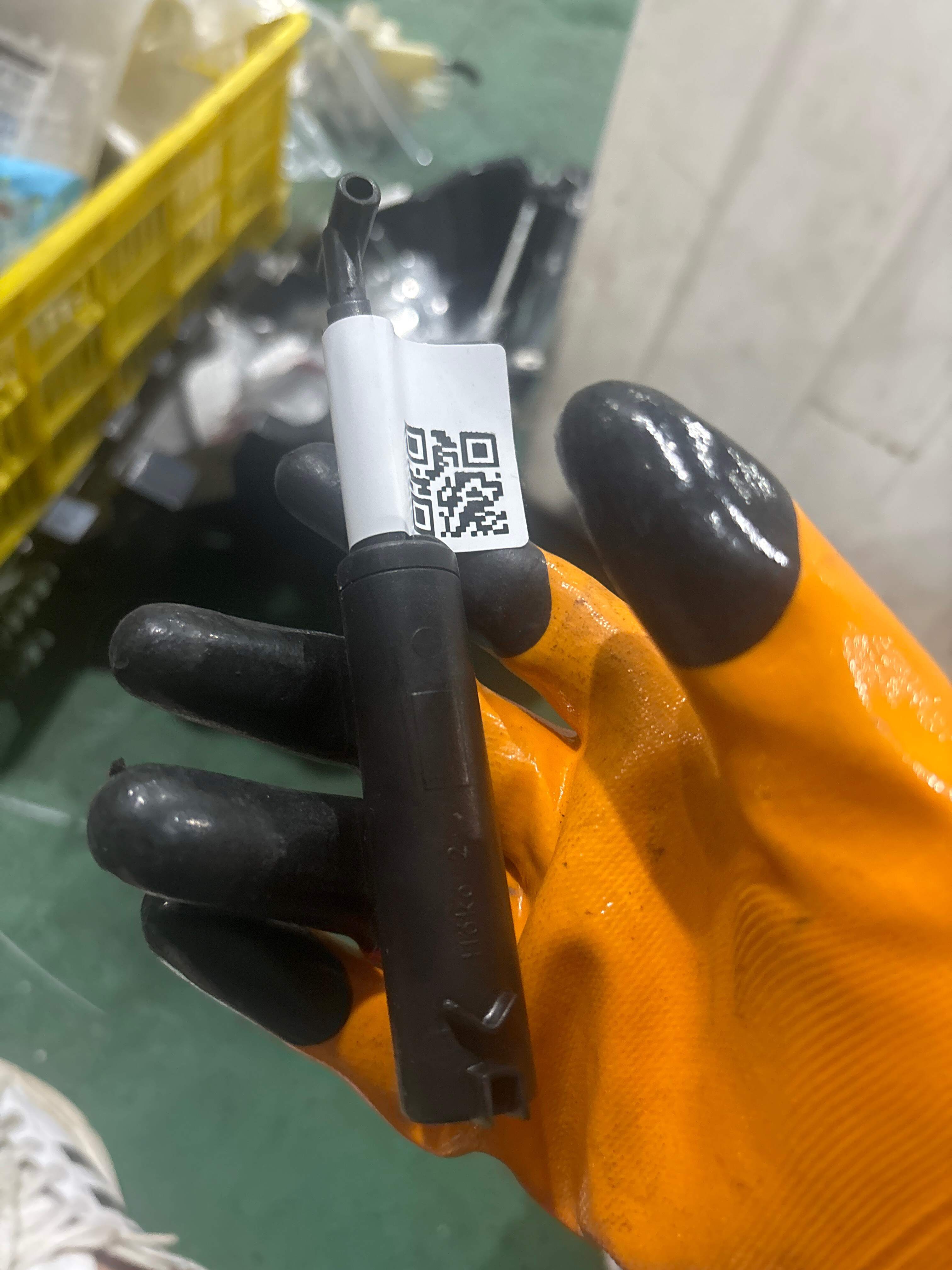 51169136580 仪表台杂物箱减震粒