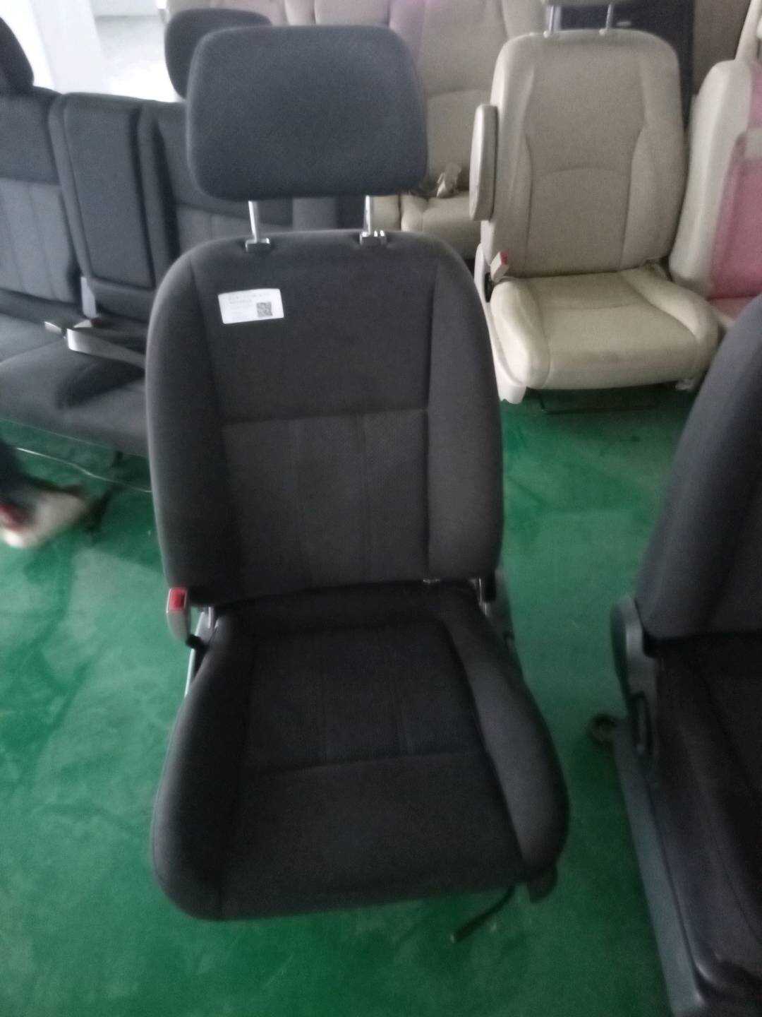 PA9057150M108 驾驶员座椅总成