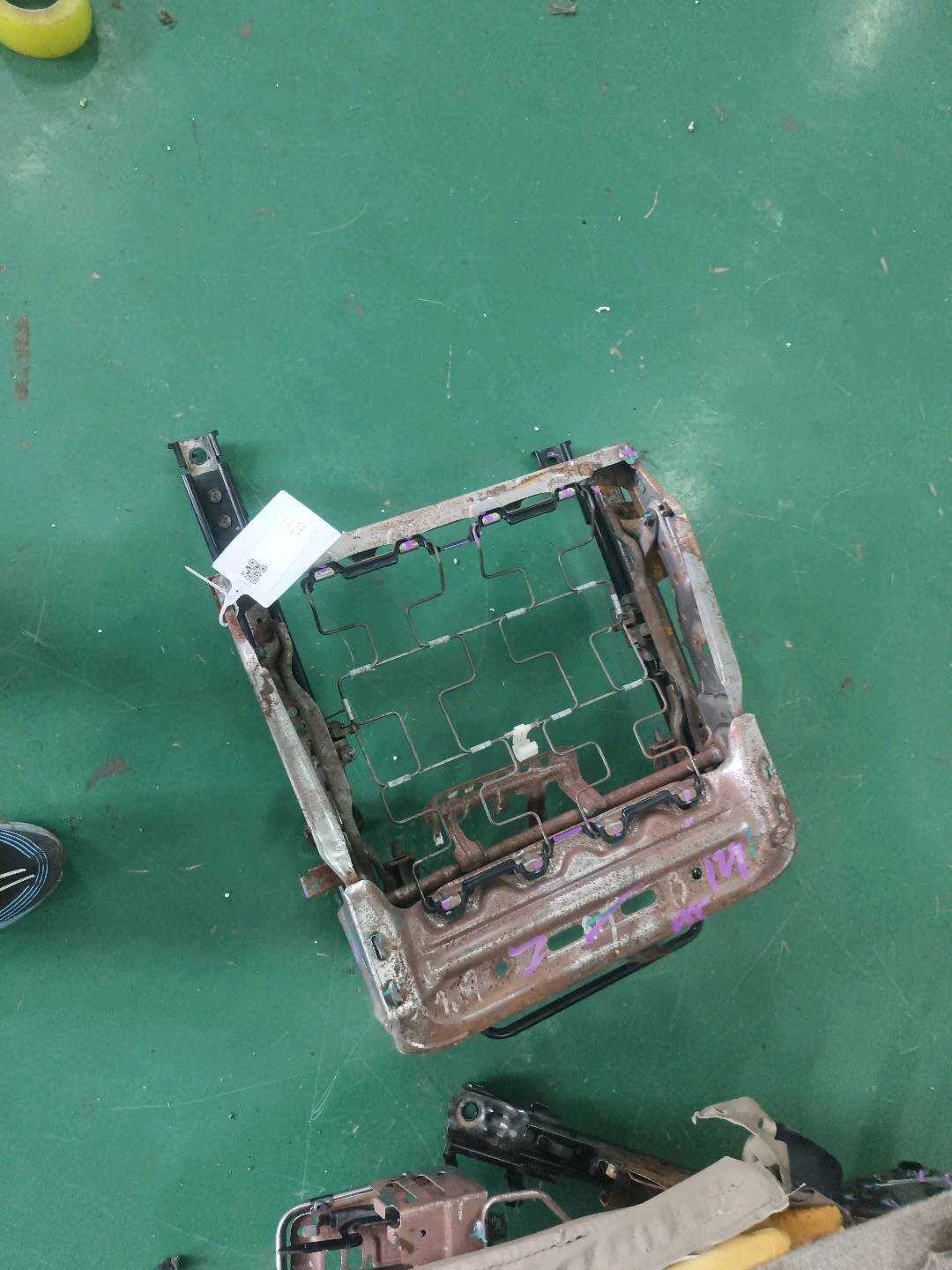 716100R010 Passenger Seat Base Frame