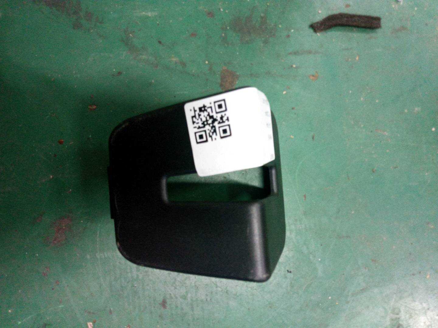 52207300725 挡板