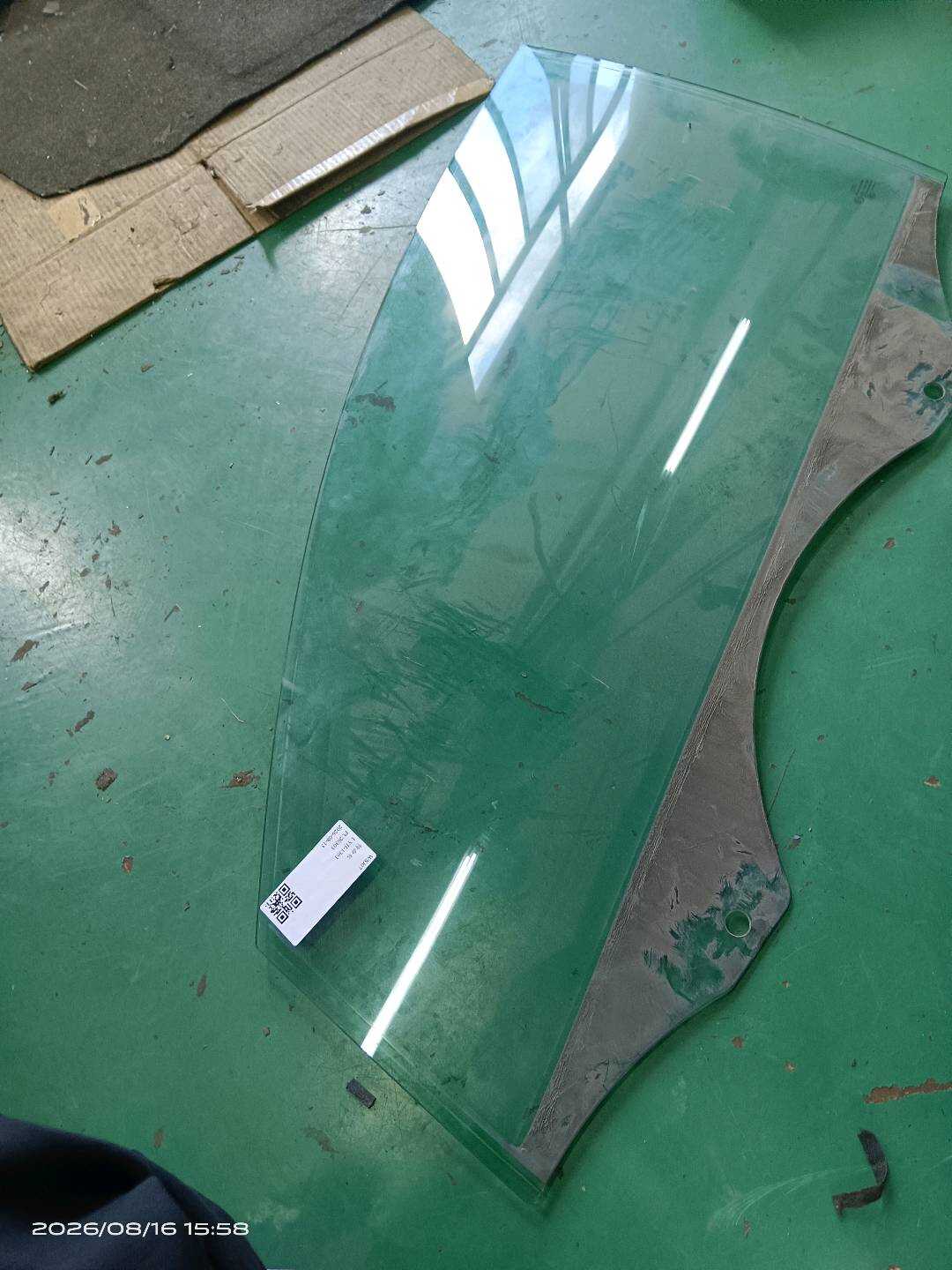 4L0845201 前门玻璃(左)
