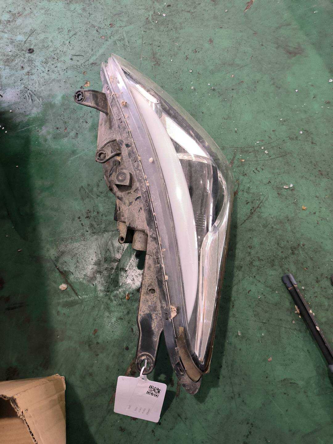 92102B3020 前大灯总成(右)