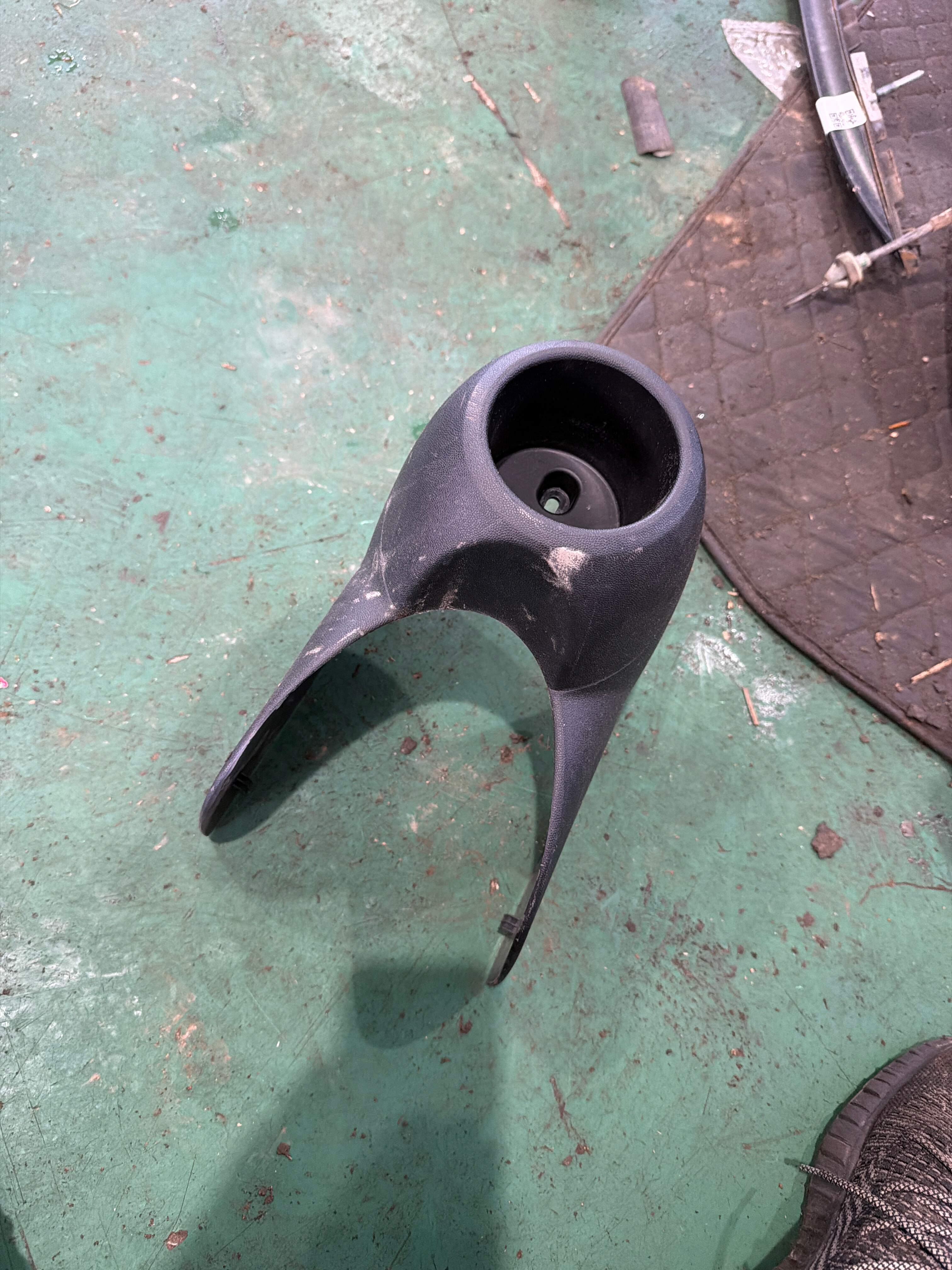51169276513 Center Console Cup Holder, Rear