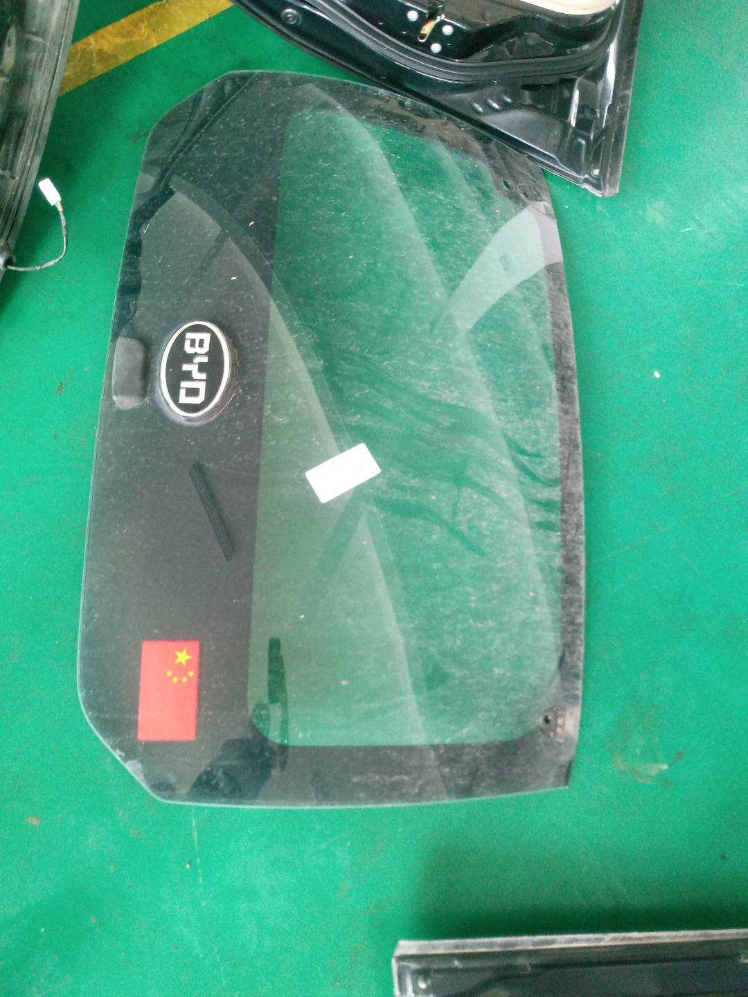 1077423700 Trunk Lid Assembly