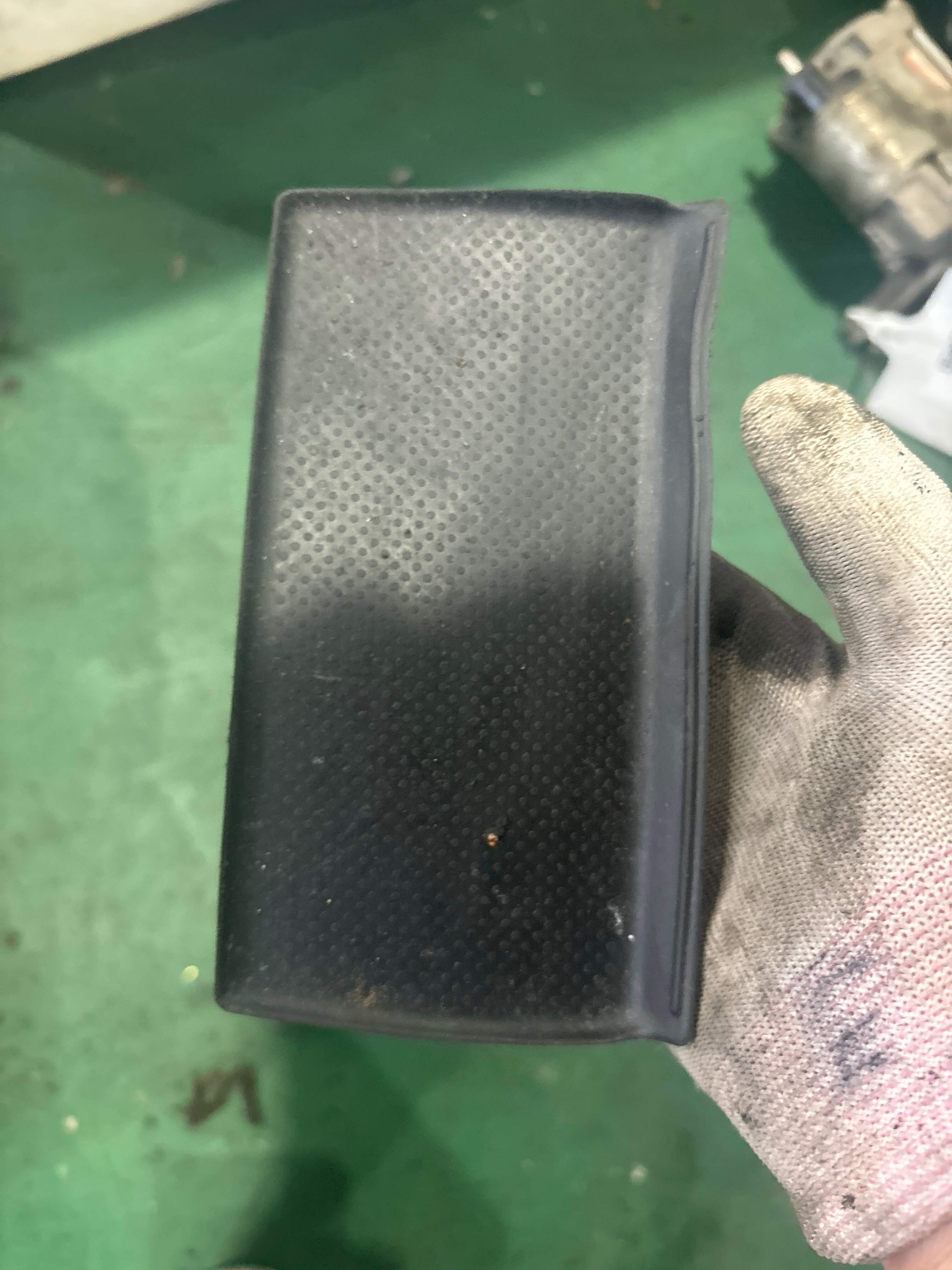 5891733060 扶手箱2号底垫