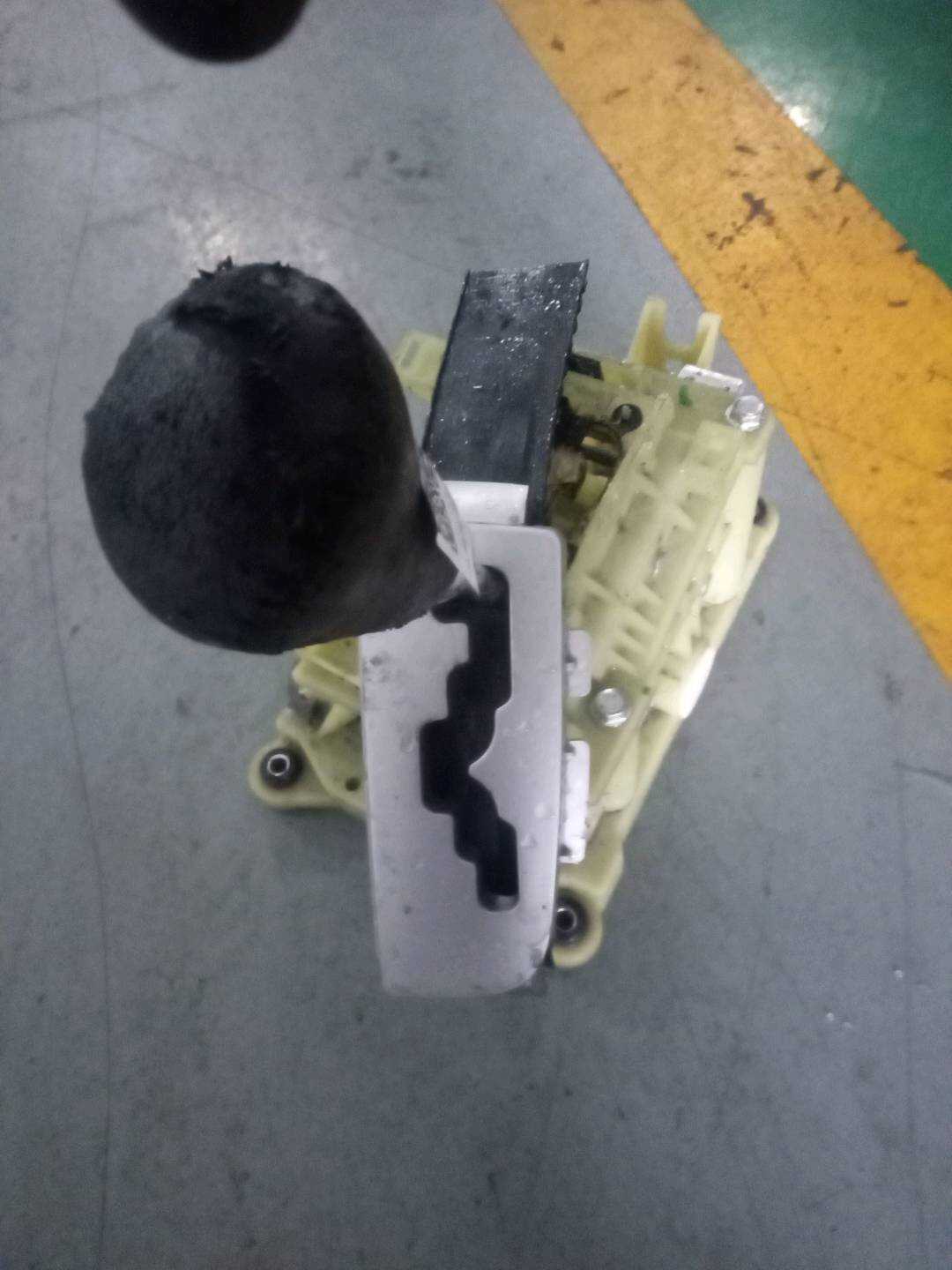 9051895 Shift Lever