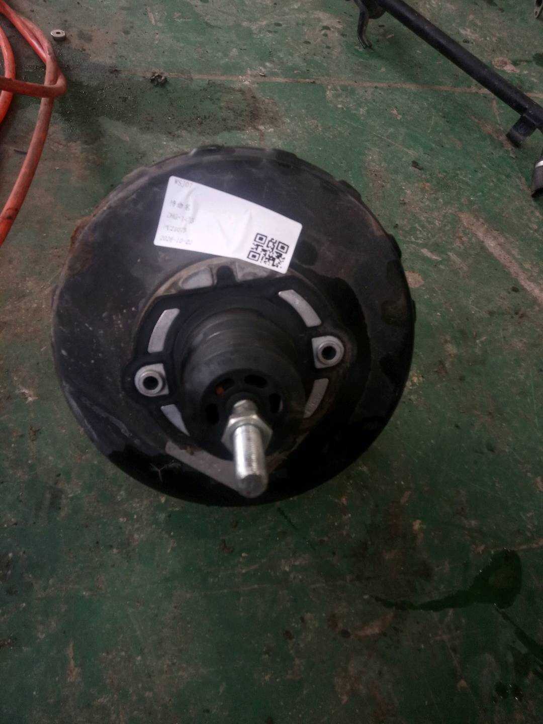 8E0612107E Brake Booster