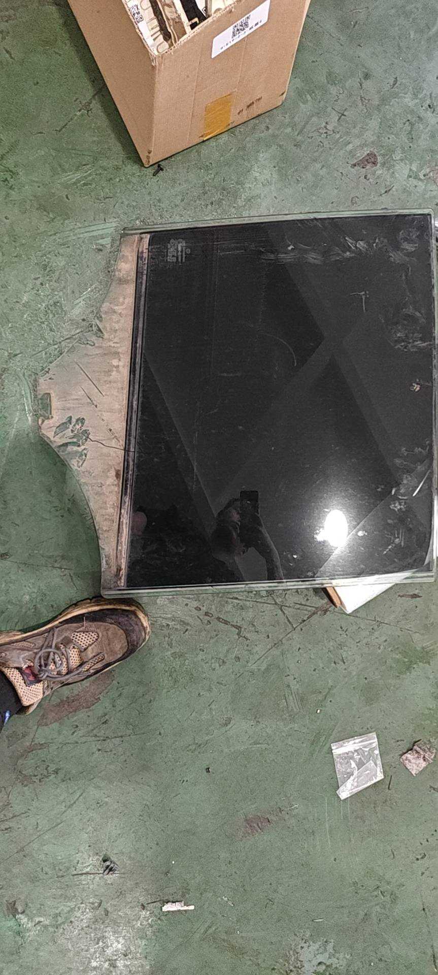 A1667350010 Rear Door Glass, Right