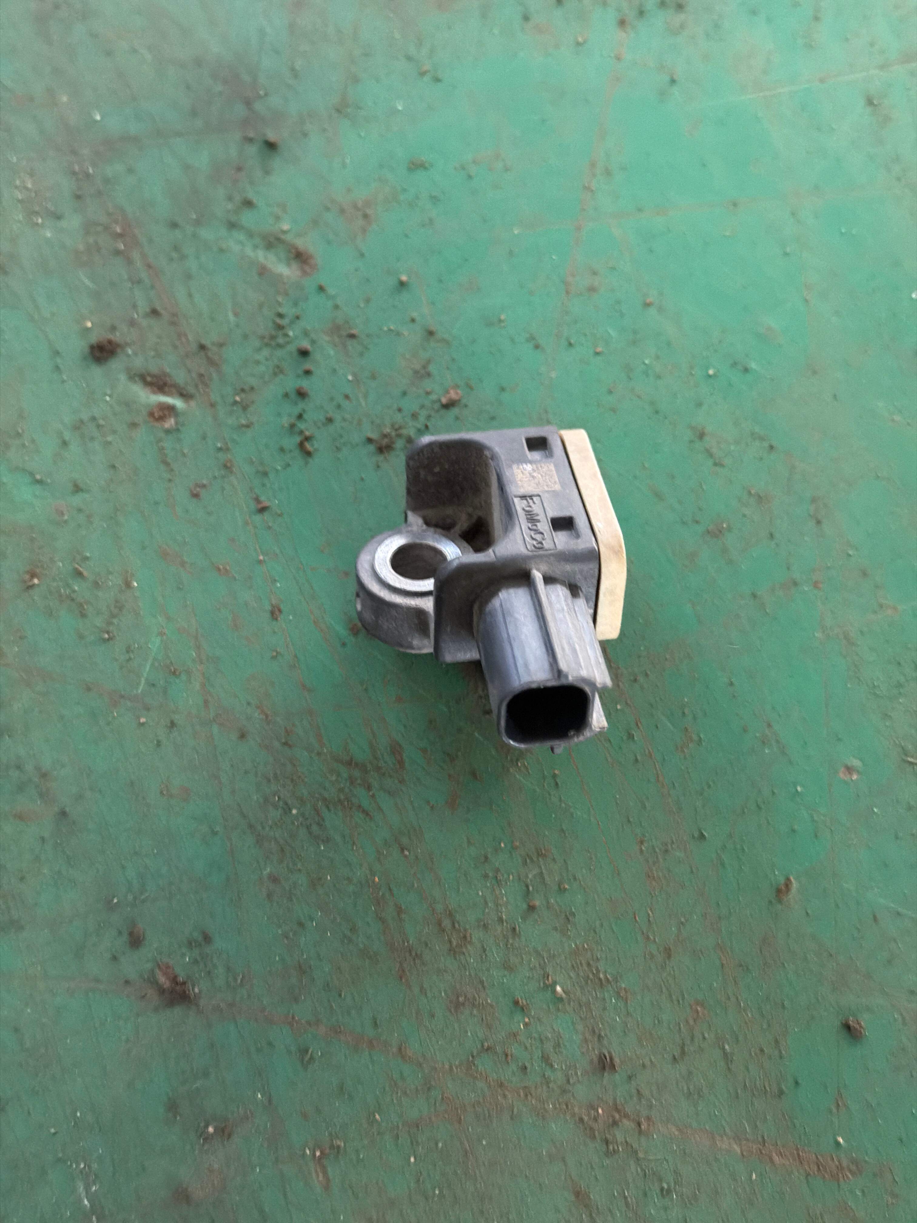 C2Z1166 行人防撞检测传感器