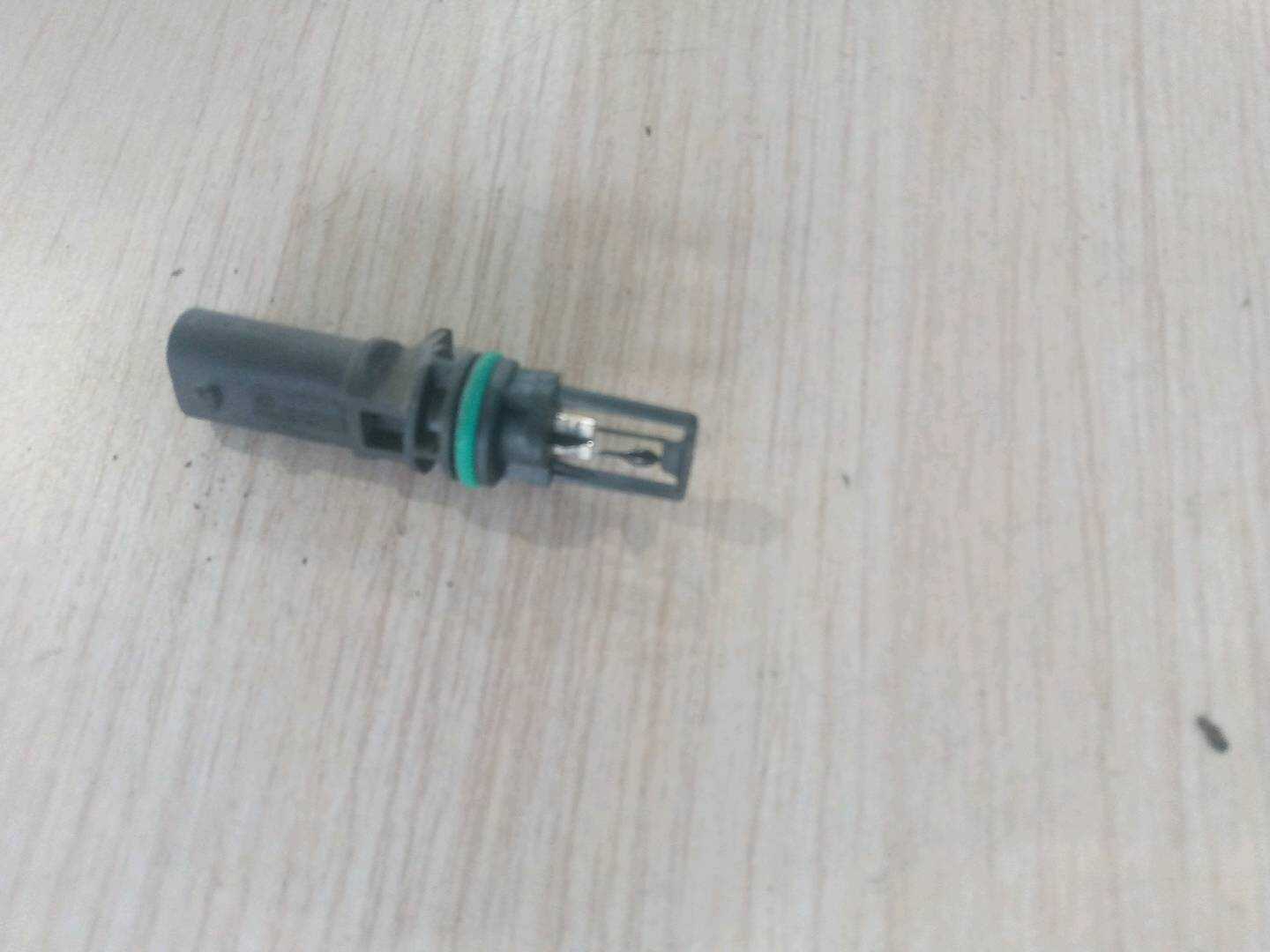 A2769050000 进气温度传感器