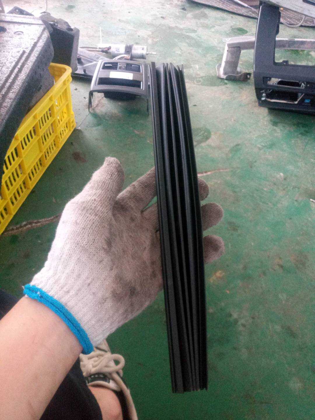 54107130405 橡胶防尘罩