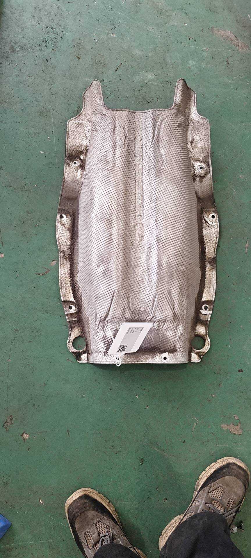 51487202859 变速器传动轴盖板