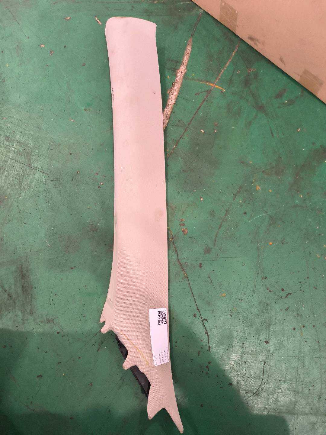 769122V70A A柱上内衬（左）
