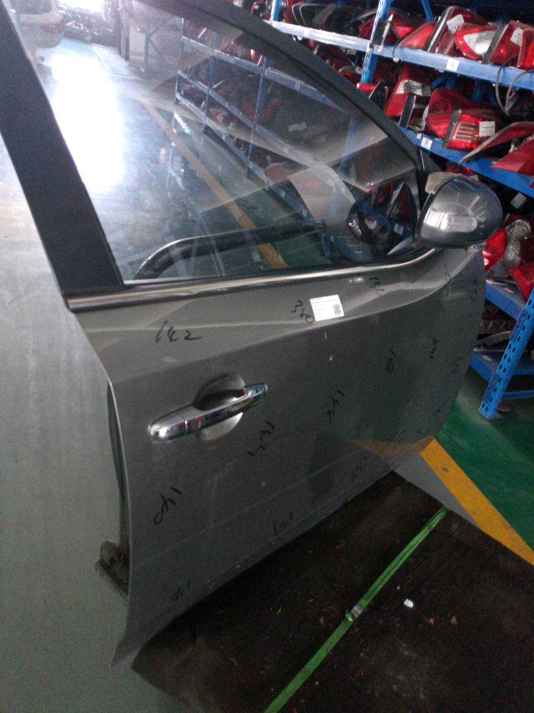 K760041X000DJ 前门壳(右)