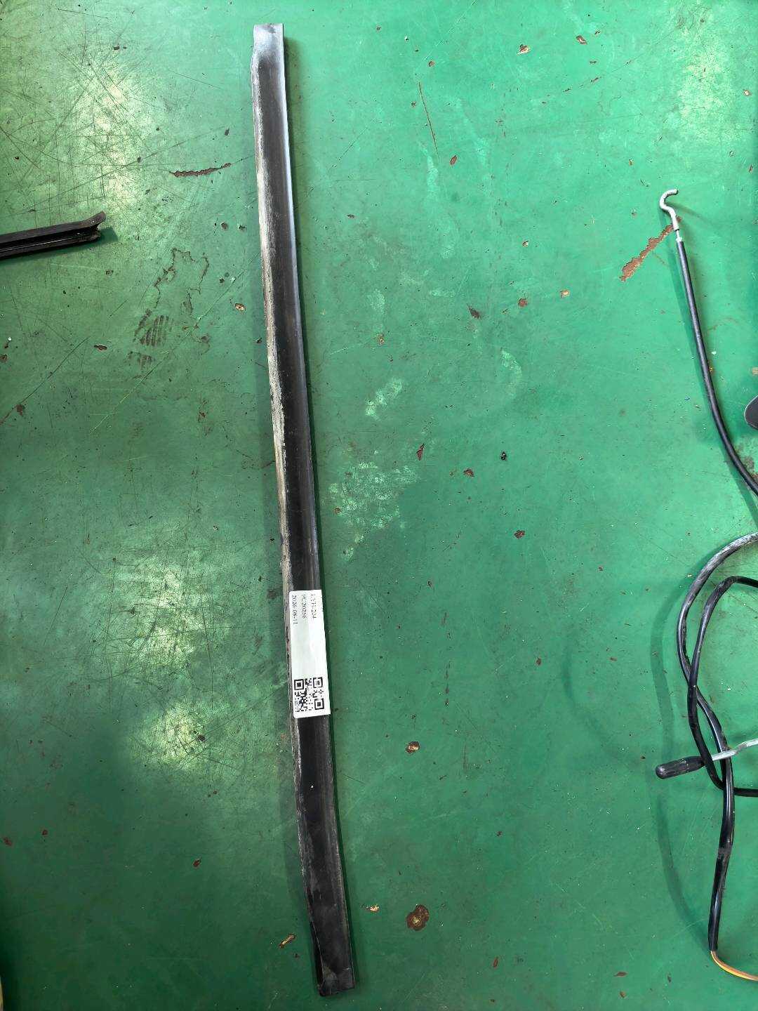 A2126904962 后门密封胶条(左下)