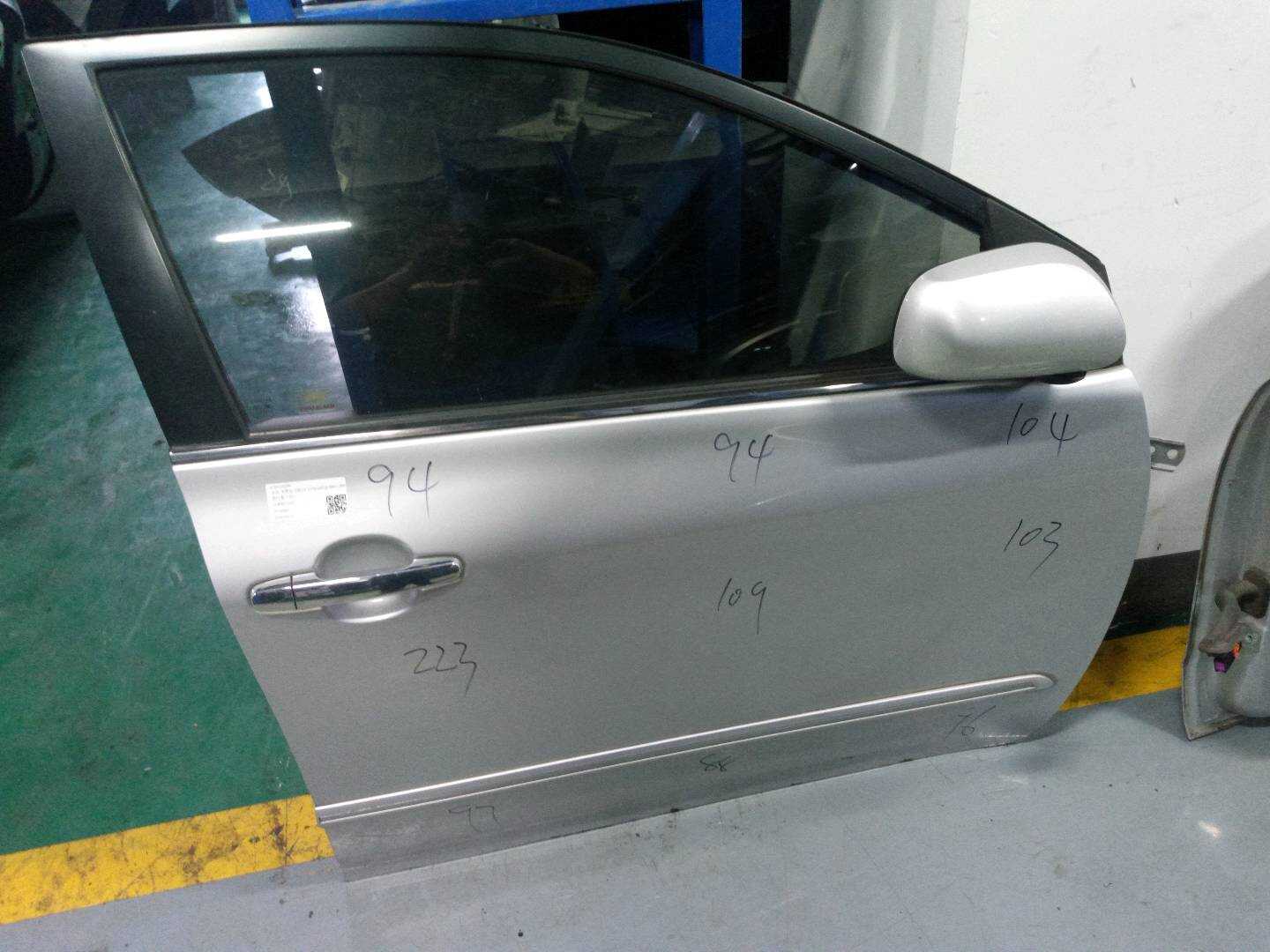 6700102290 Front Door Shell, Right