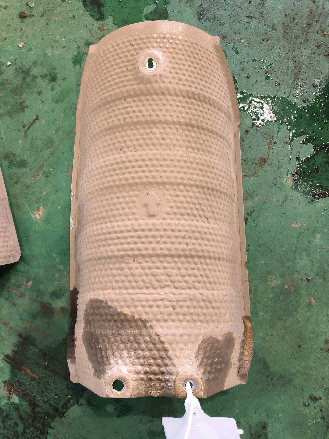5815206090 排气管隔热罩（前）