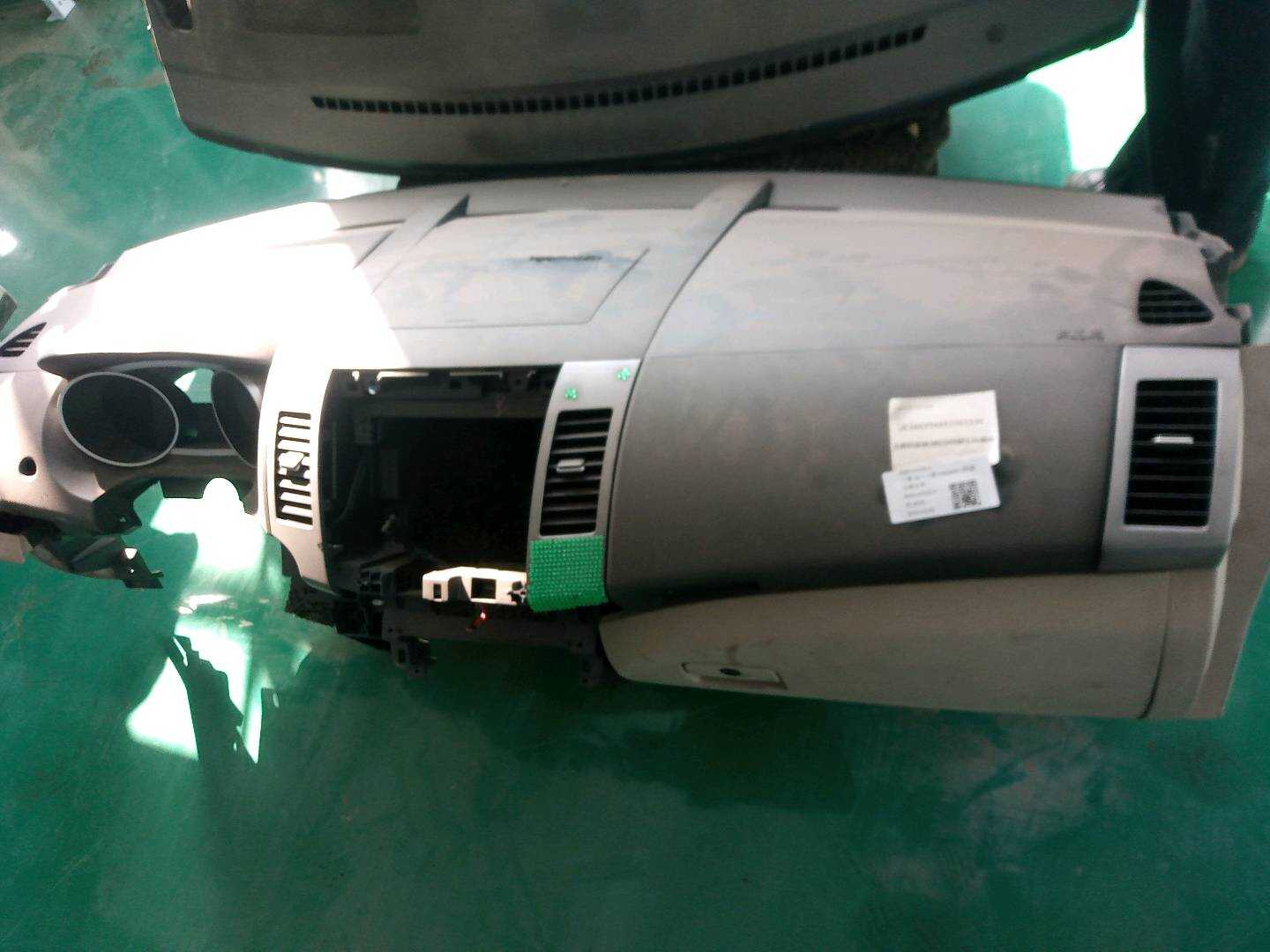8000A032XA Dashboard Shell