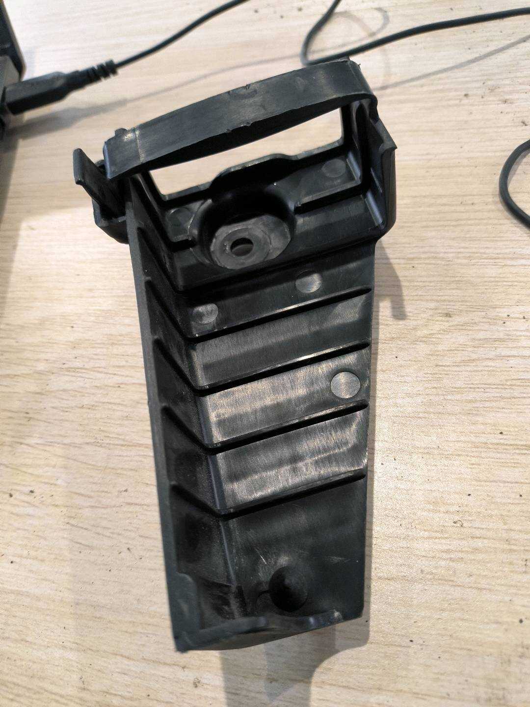 71102755793 Warning Triangle Bracket, Left