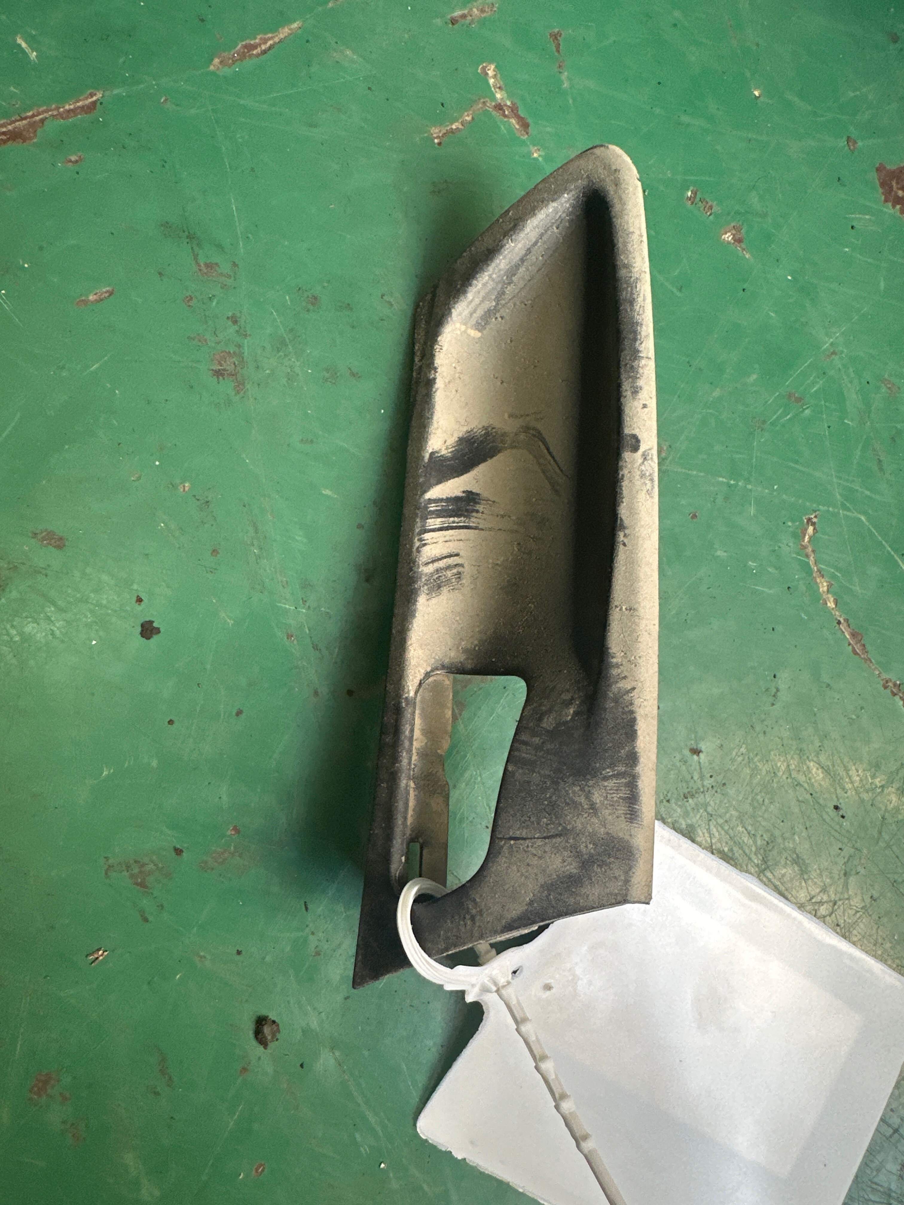 51416973736 前门内拉手框(右)