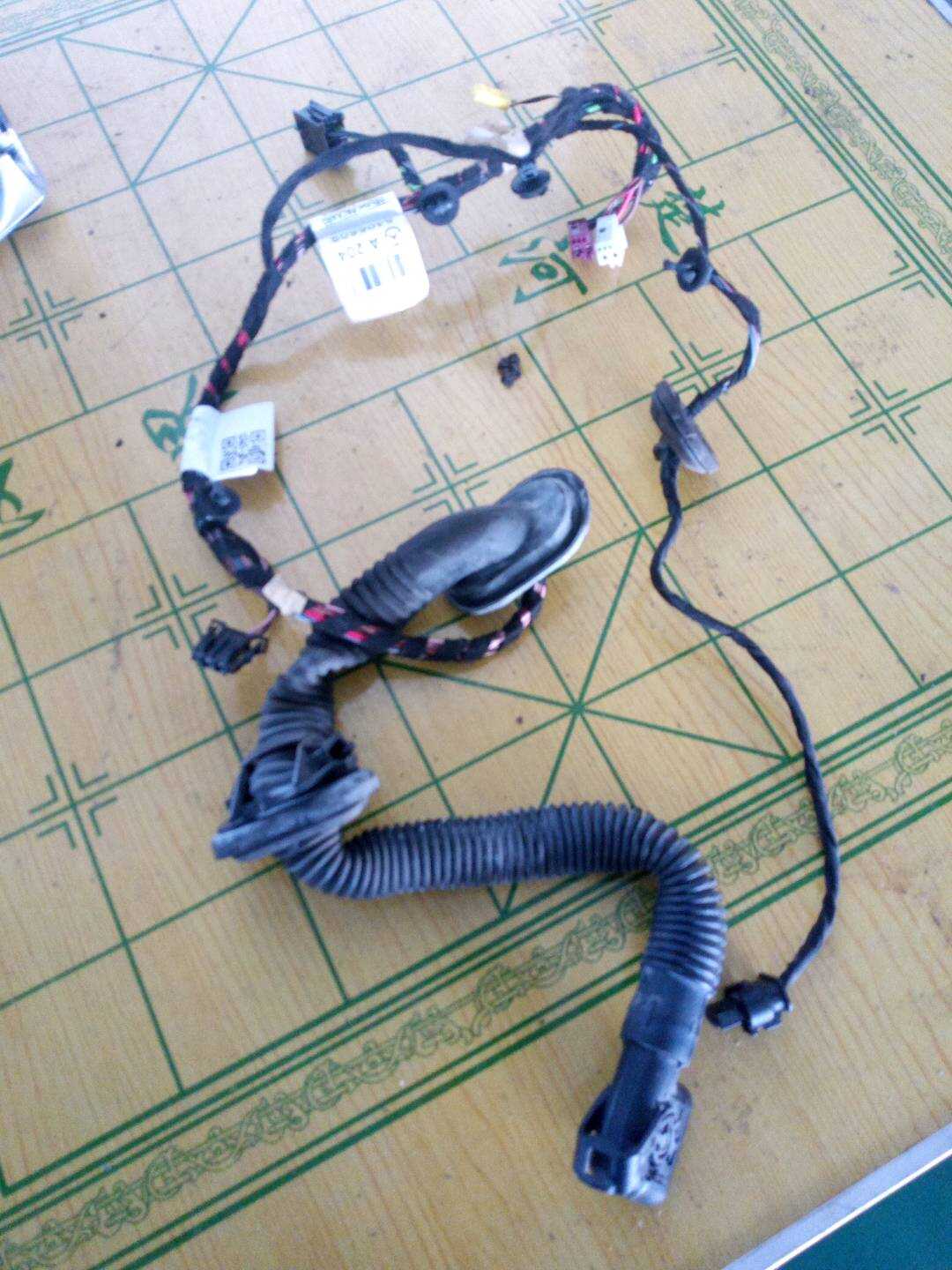A2044401005 后门线束(右)