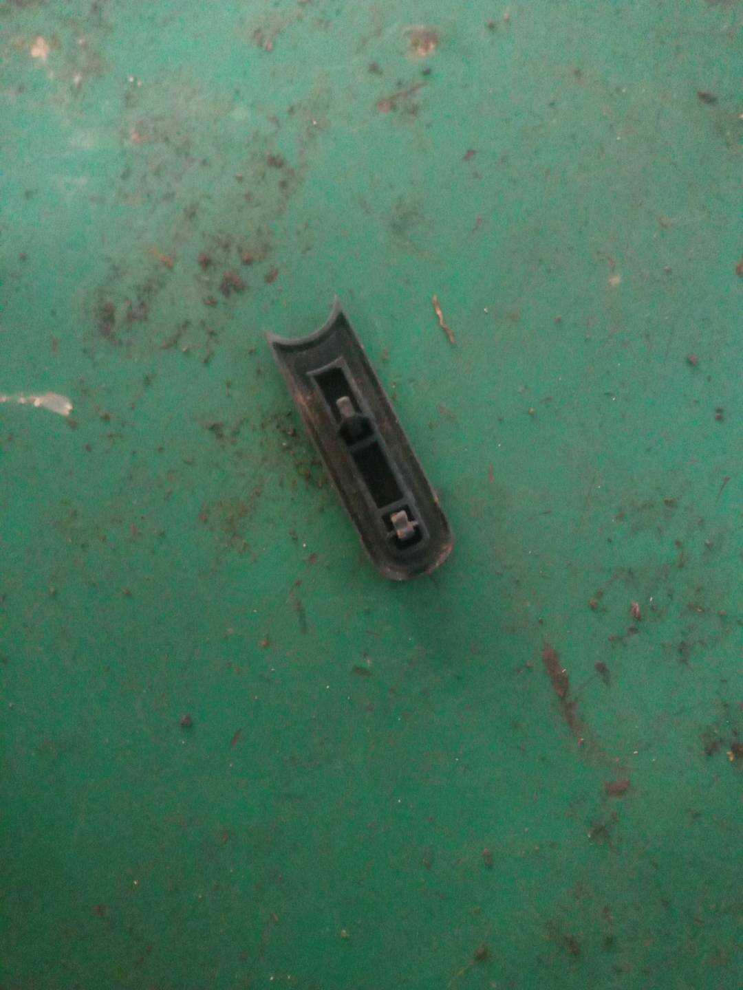 8W5827797 限位件