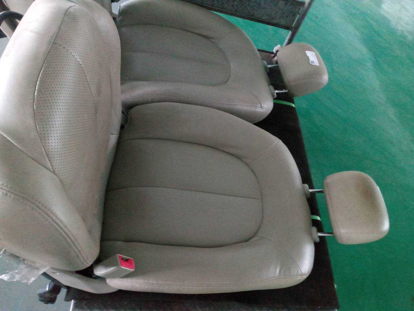 1060458200 副驾驶员座椅总成