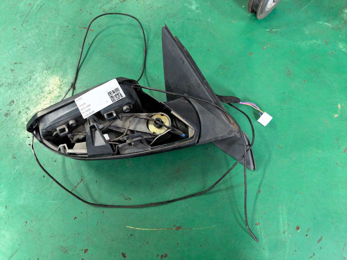 76208TBTH21 Side Mirror Half Assembly, Right
