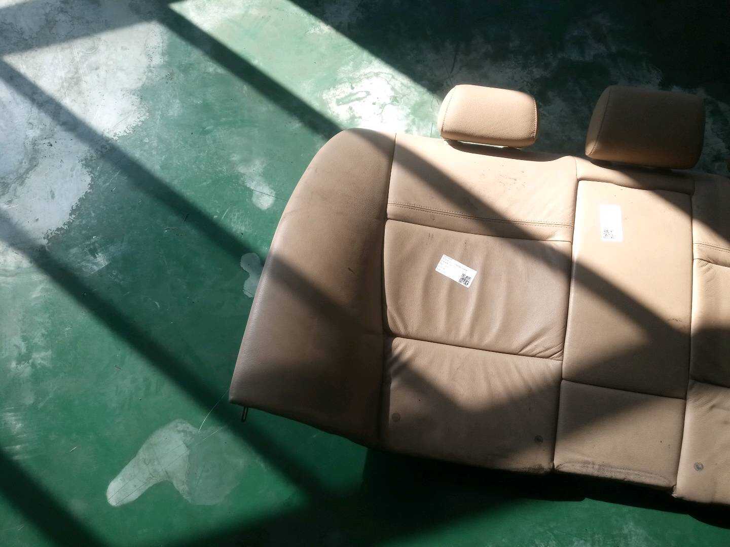 52207246491 后座椅头枕