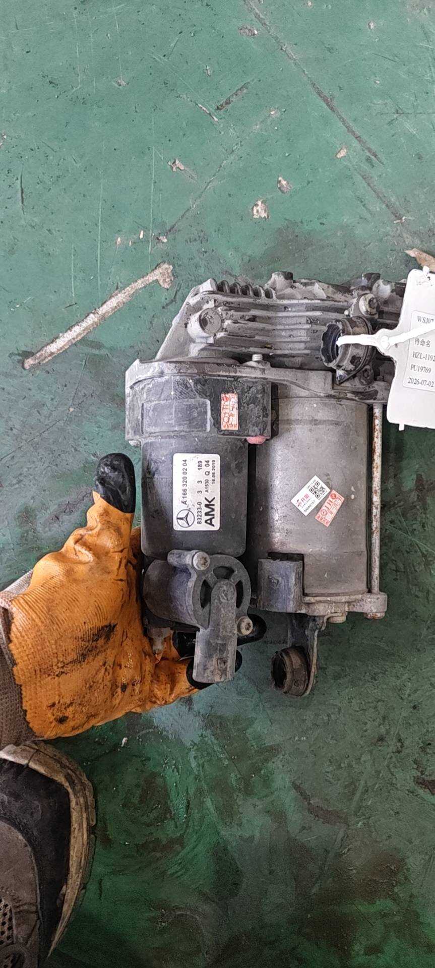 A1663200104 Shock Absorber Air Pump