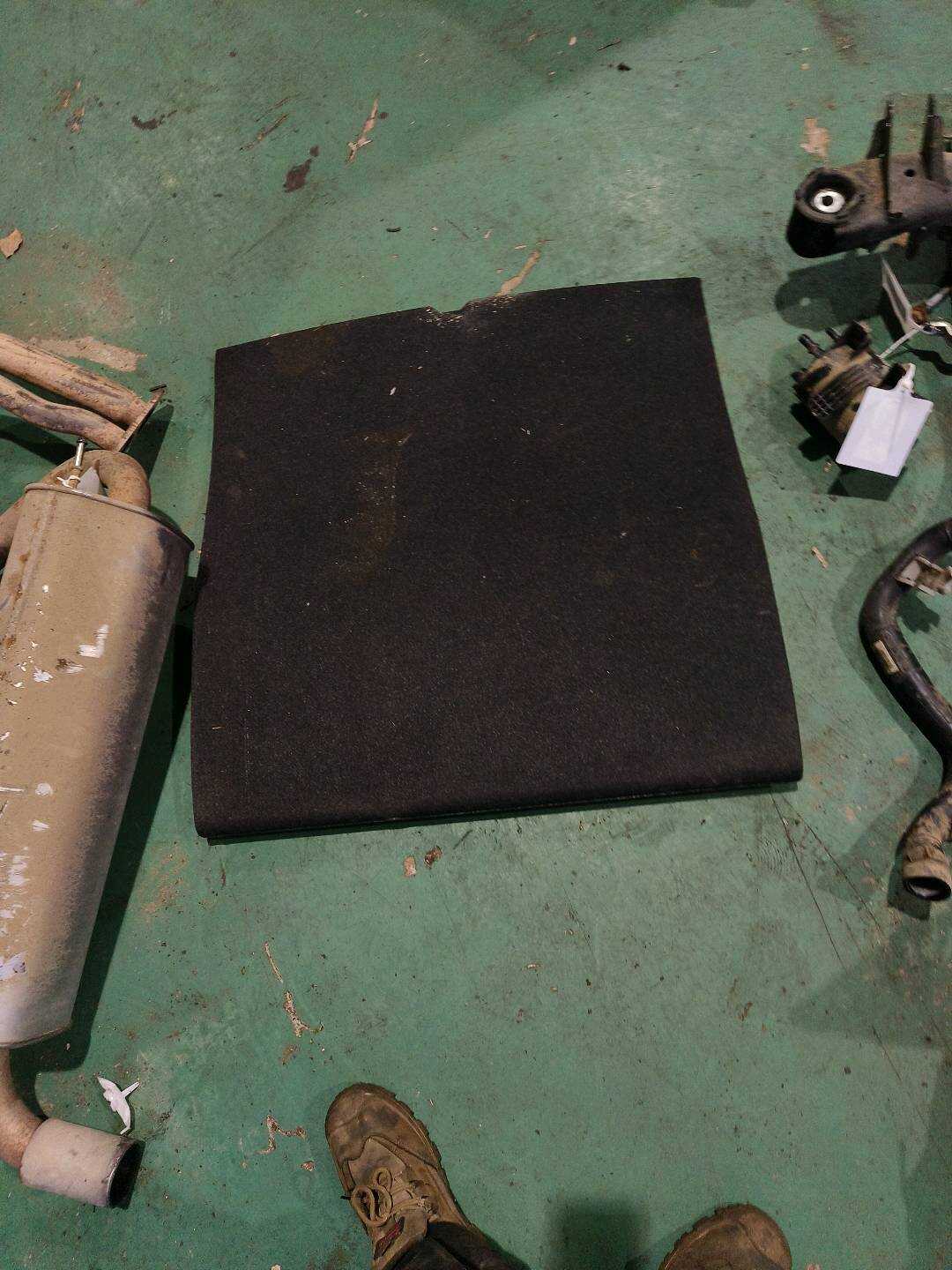 51477221879 行李箱地毯